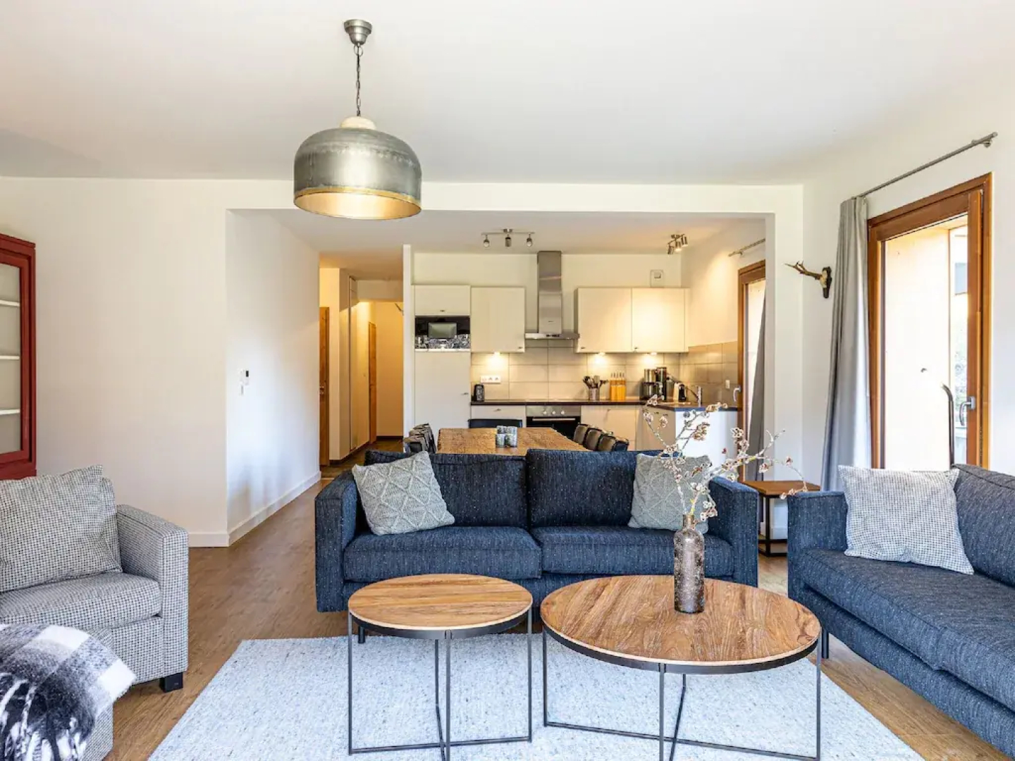 Luxurious apartment with two bathrooms and terrace