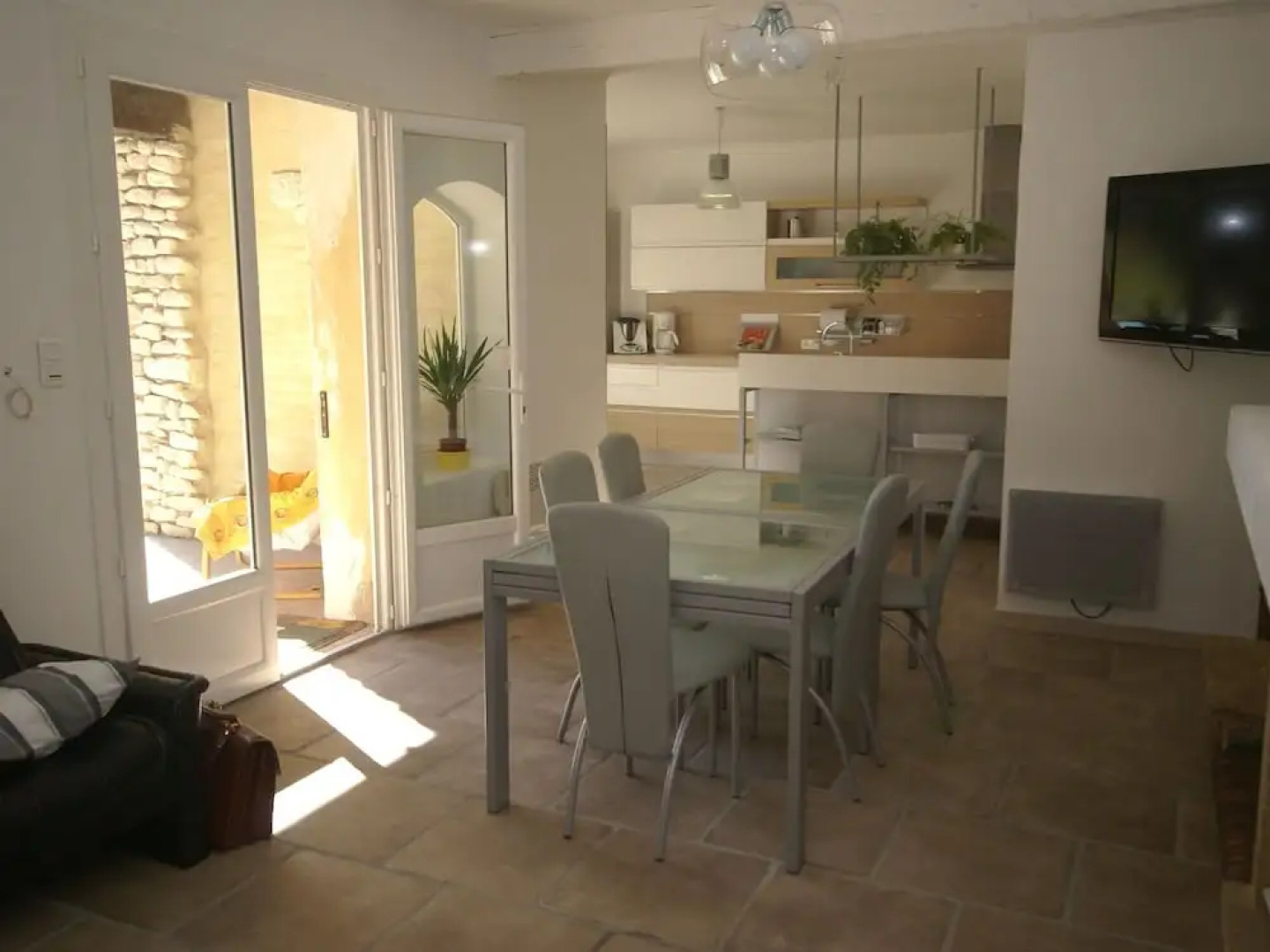 Spacious Quiet Mas With Bikes and Pizza Oven