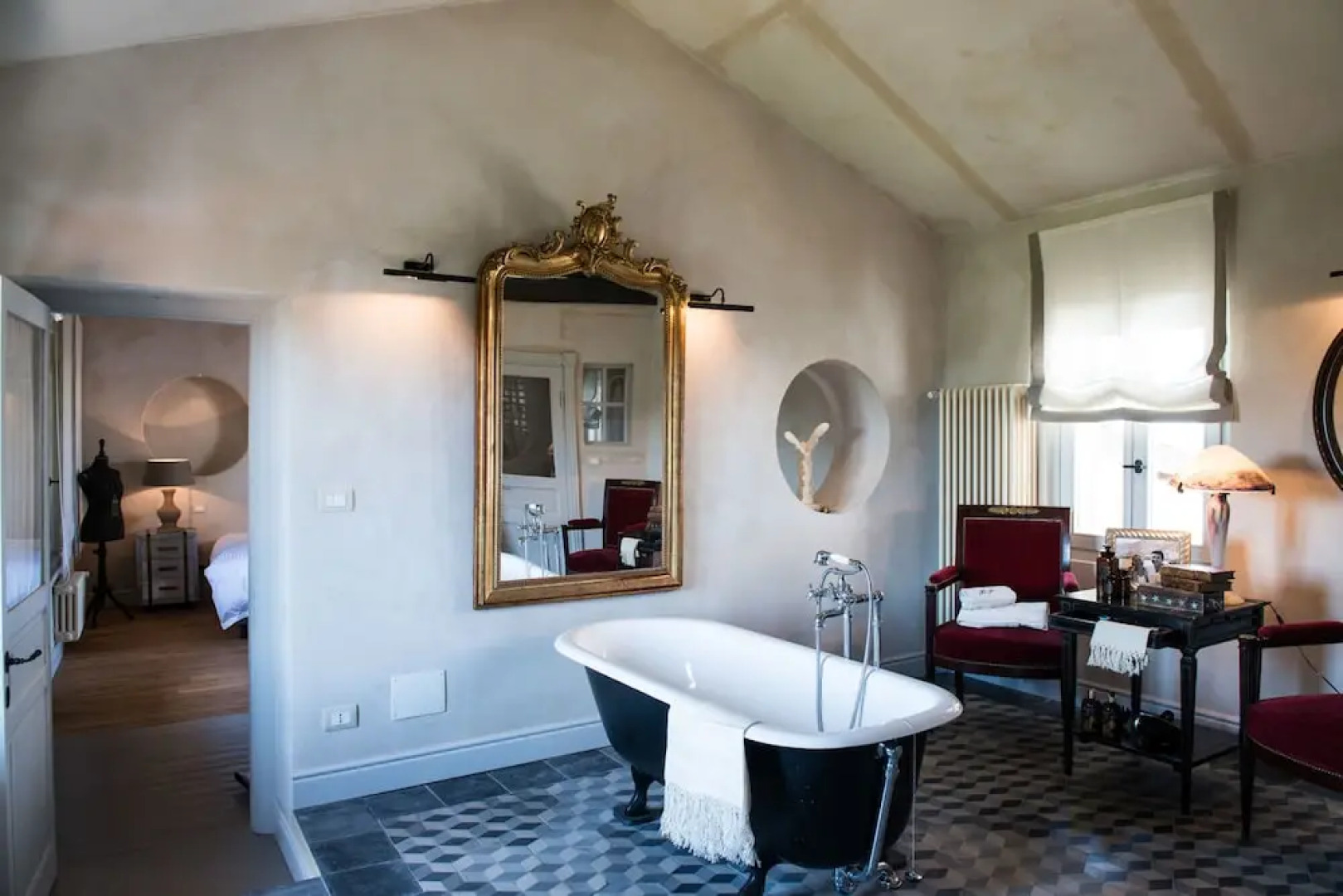 Villa with pool and SPA in Langhe