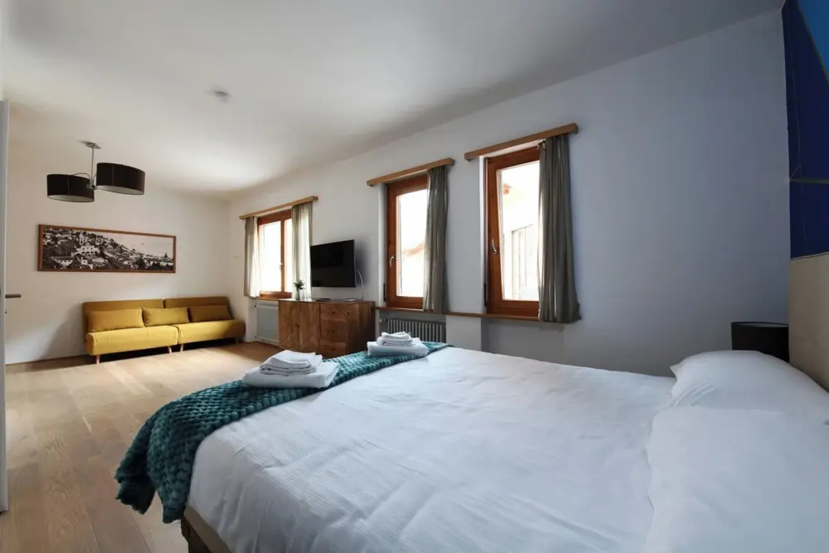 Bed & Breakfast 7rooms Losone