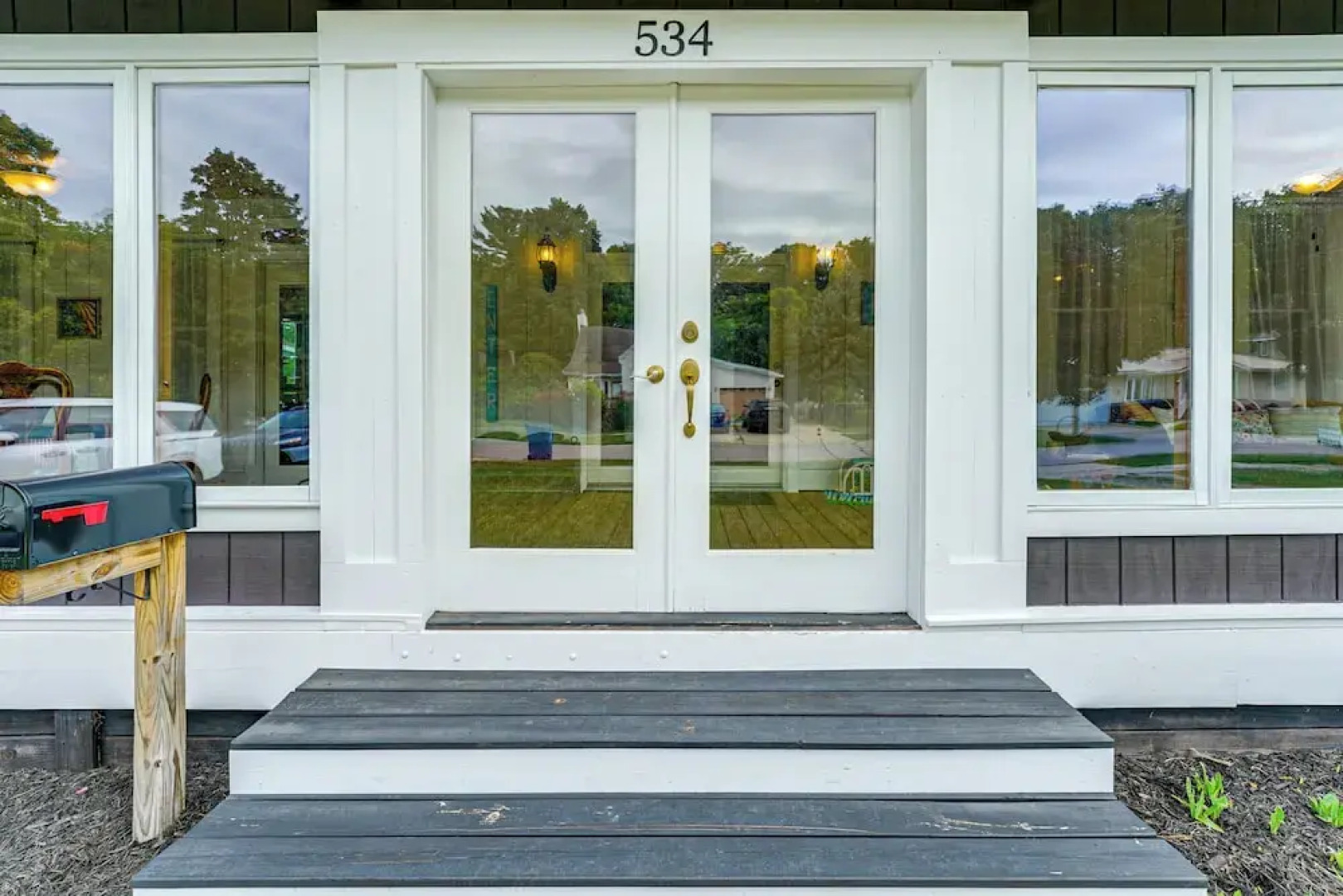 Spacious Vintage Gem w/ Sunroom in Manistee!