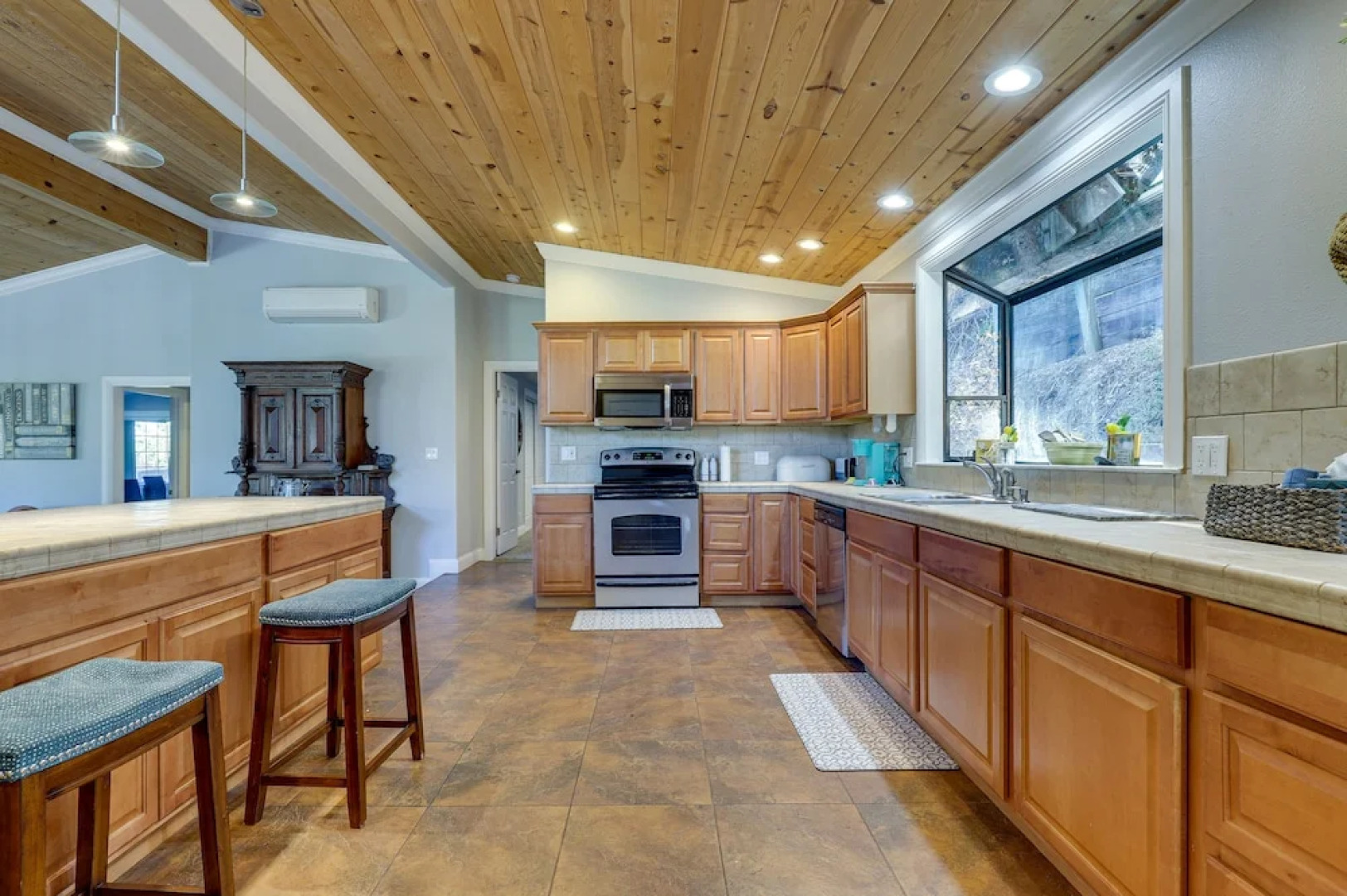 Peaceful Lower Lake Home ~ 5 Mi to Clear Lake!