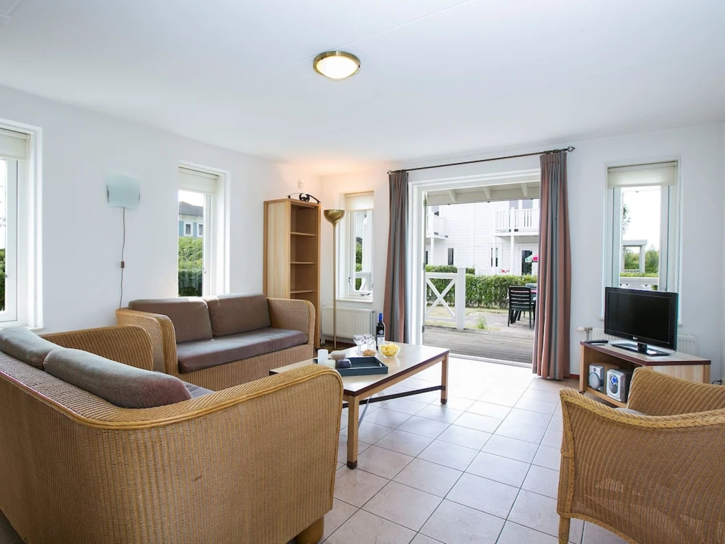 Comfortable Villa With Combi Microwave, 9 km. From Rockanje