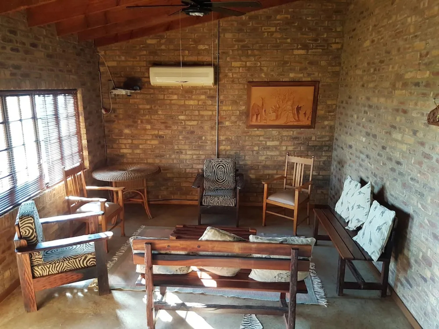 Buffalo Hill Safari Lodge