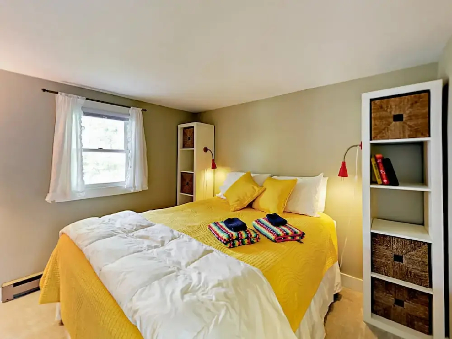 18 Spring St Cottage 4 Bedrooms 2 Bathrooms Cottage