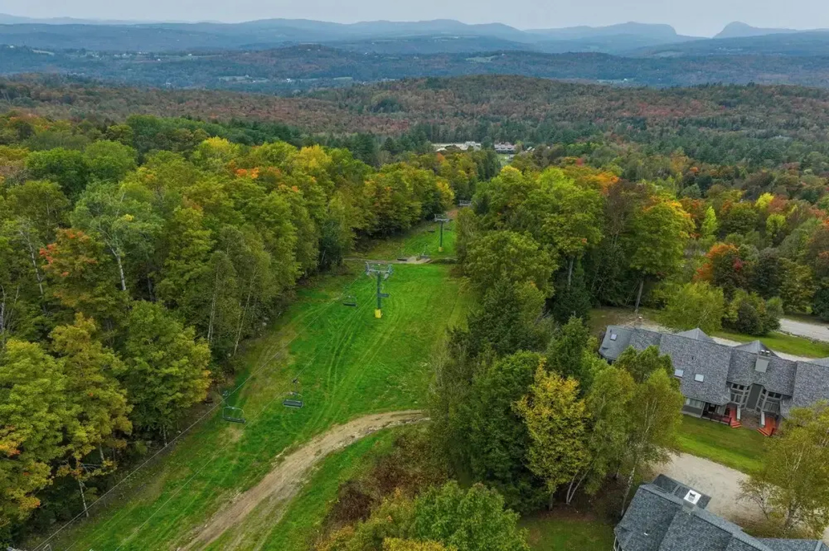 Ski-in Condo w/ Hot Tub on Burke Mtn Slopes!