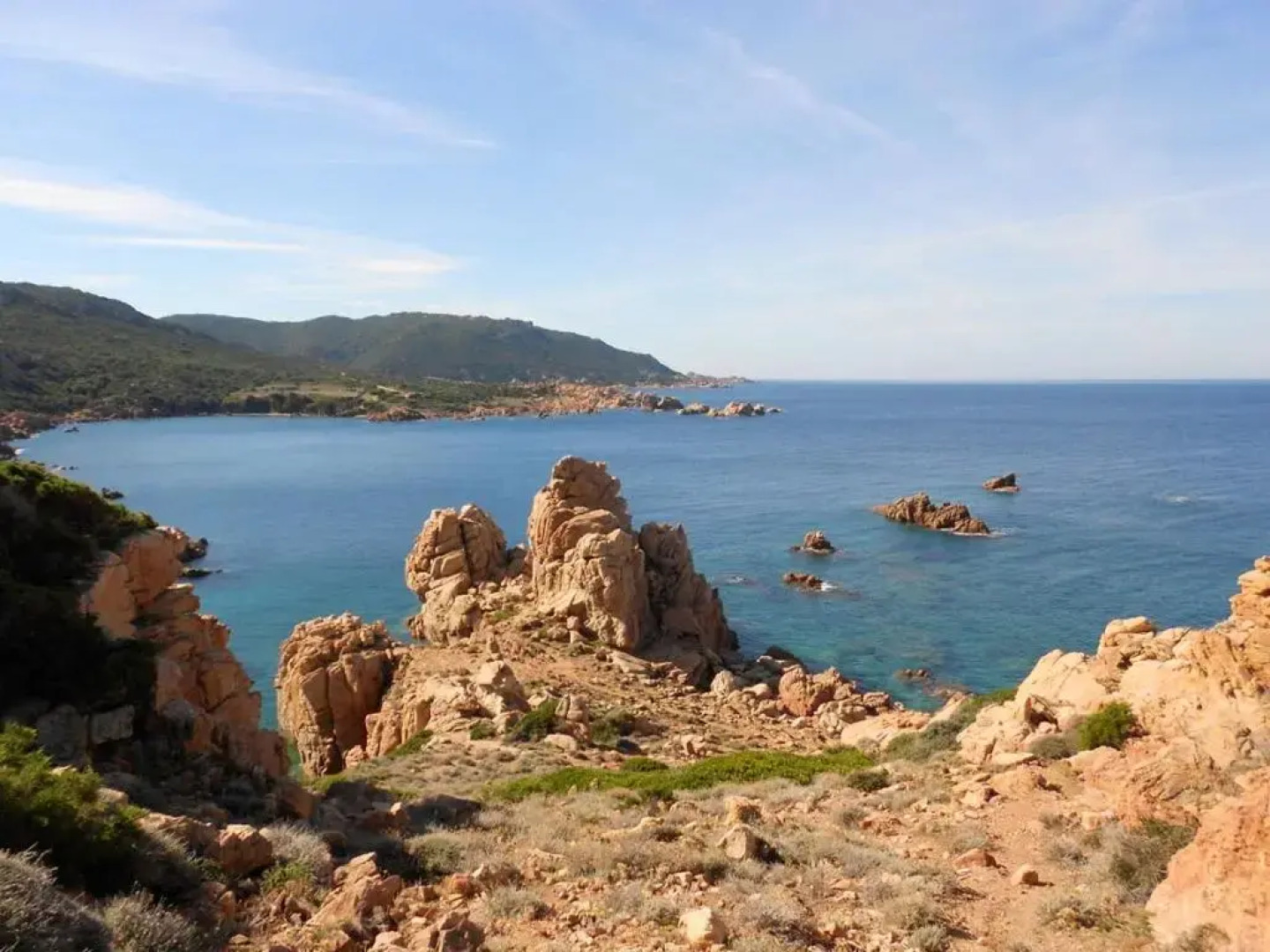 2 bedrooms house with sea view shared pool and furnished garden at Costa Paradiso 2 km away from the beach