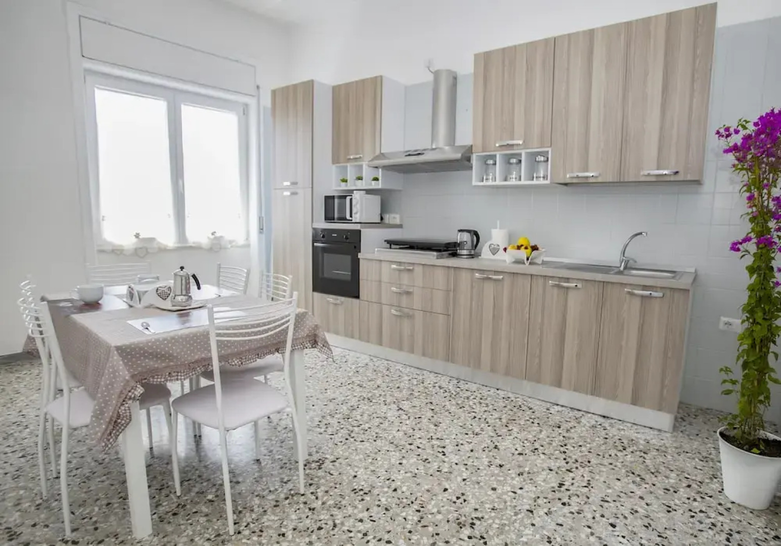 Boscoreale Vanilla Flat