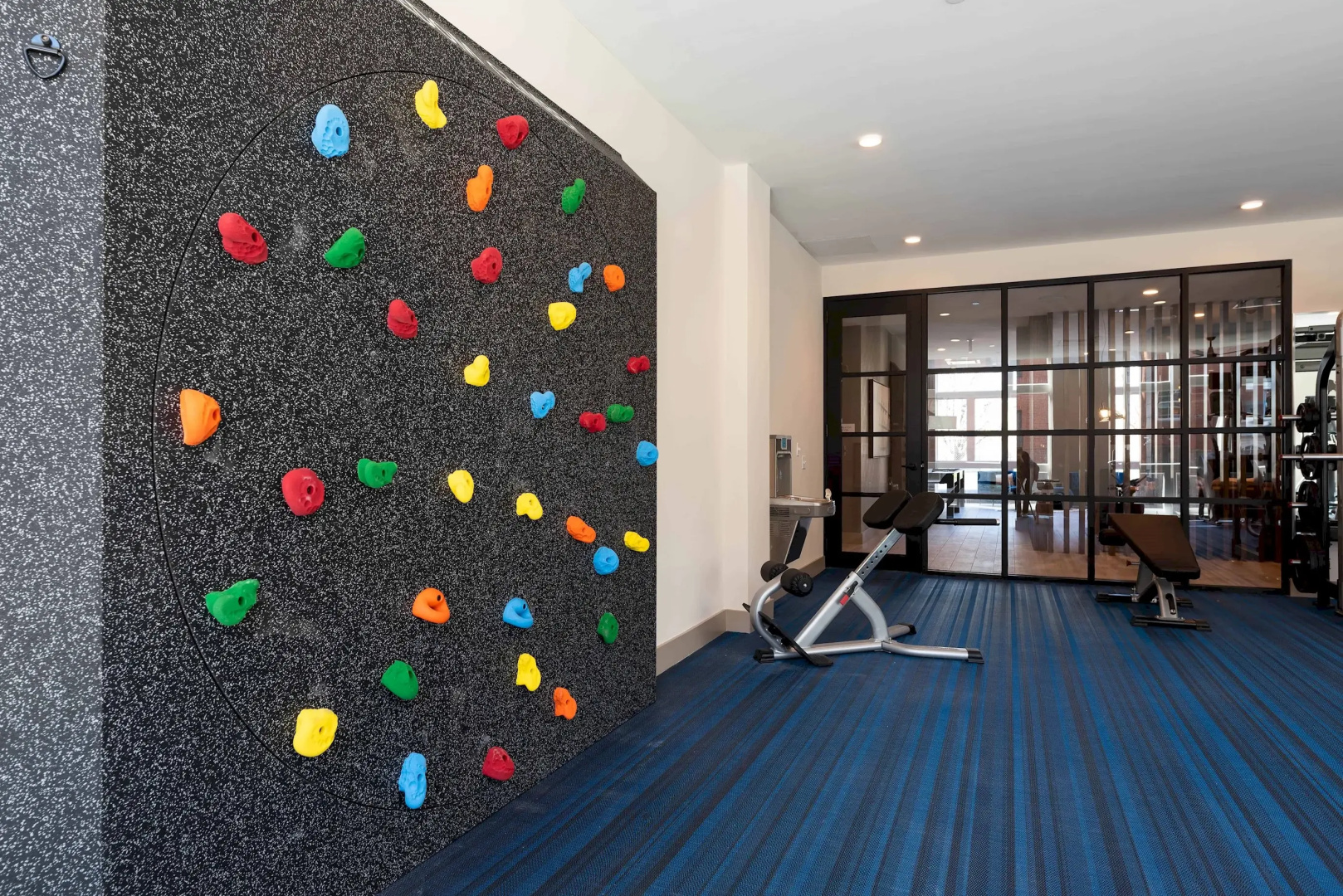 Luxurious 2BR - 2Bath W/ Gym | Downtown at Yale