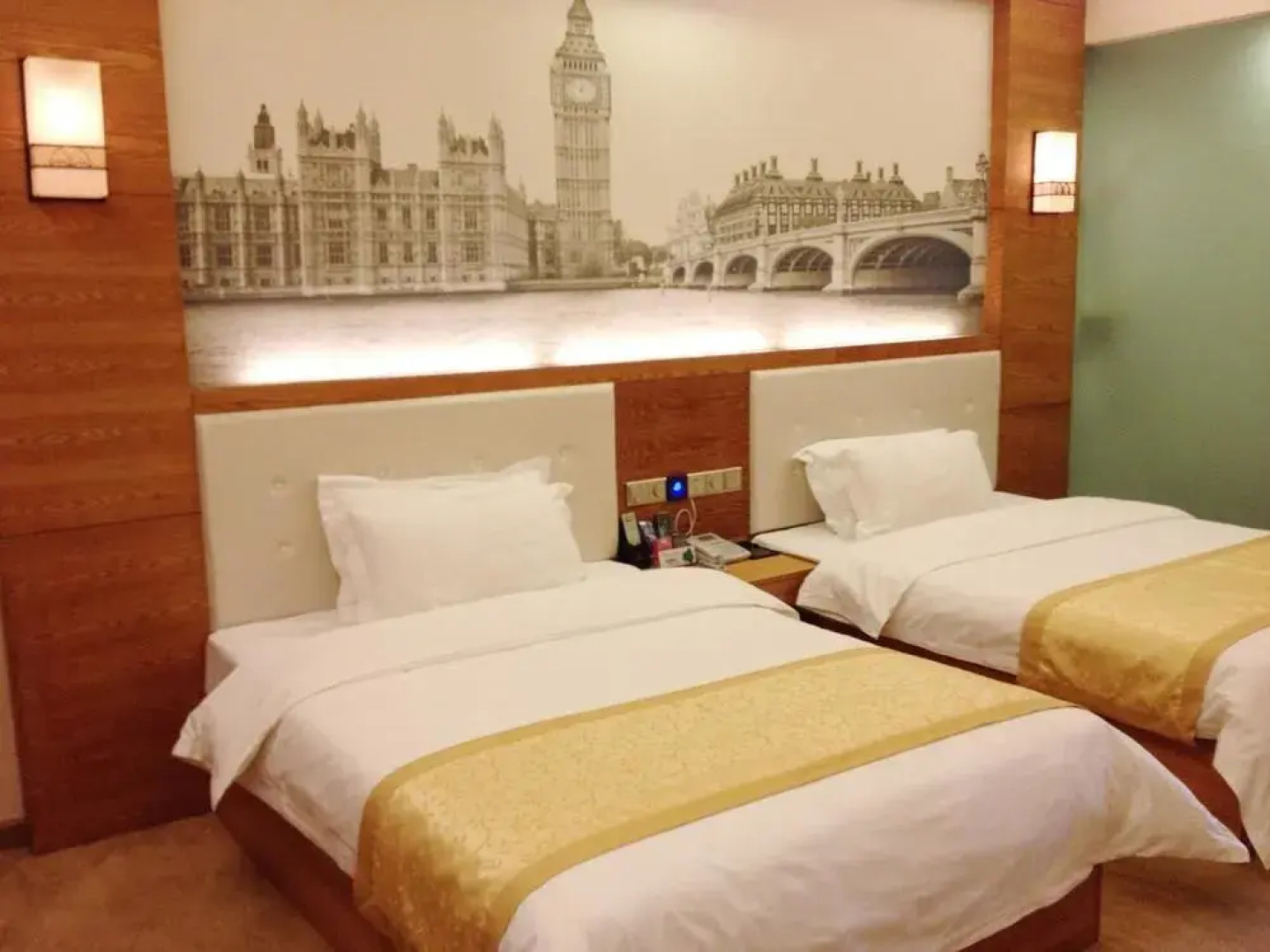 Dingnan Longhui Hotel