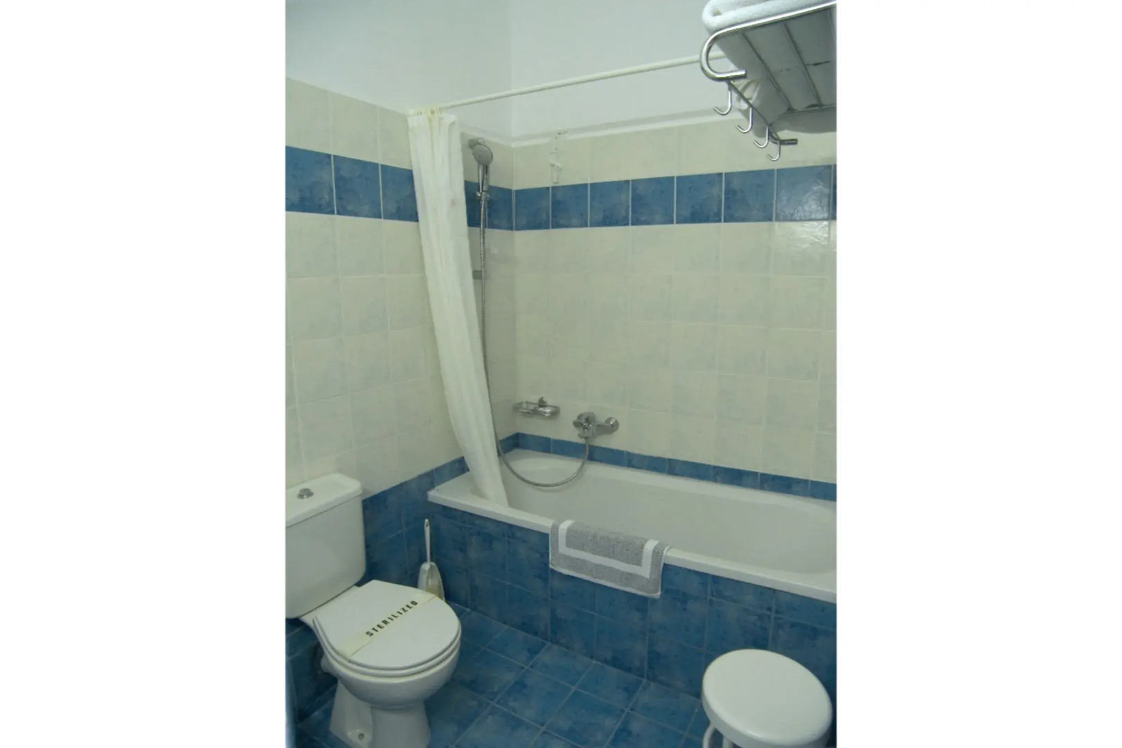 Отель Alexandros 