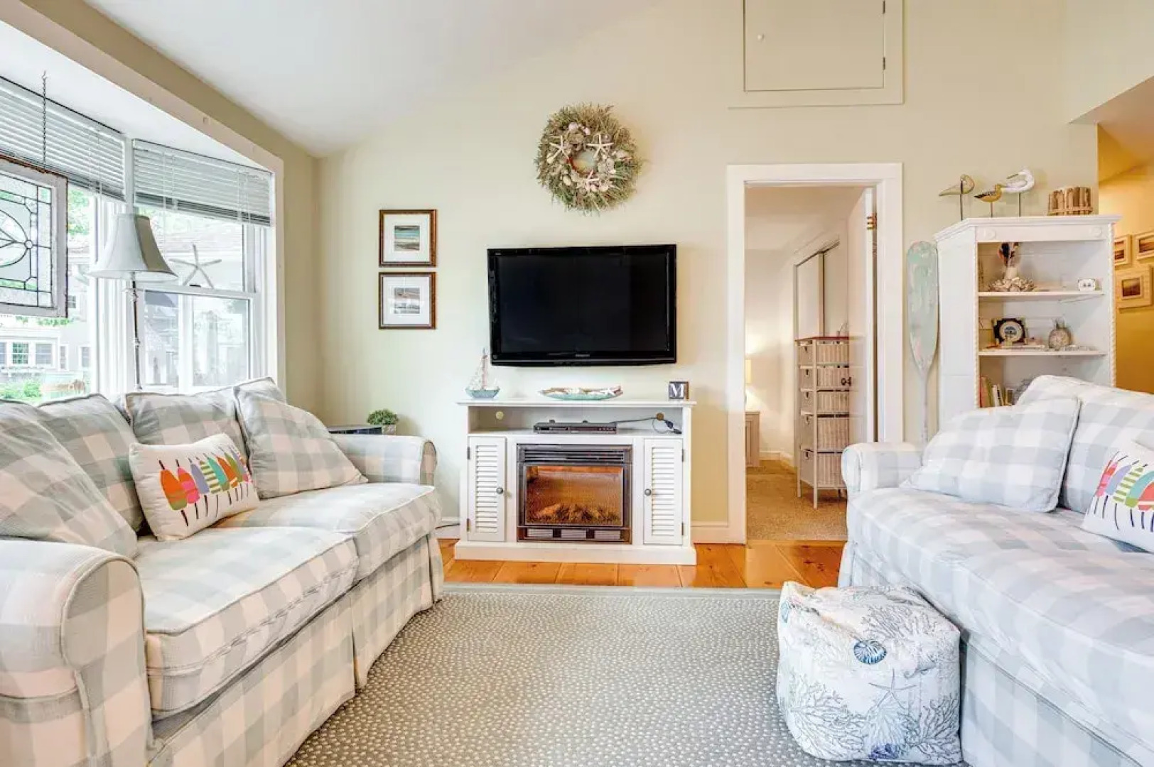 Walk to Goose Rocks Beach: Quiet Townhome w/ Patio