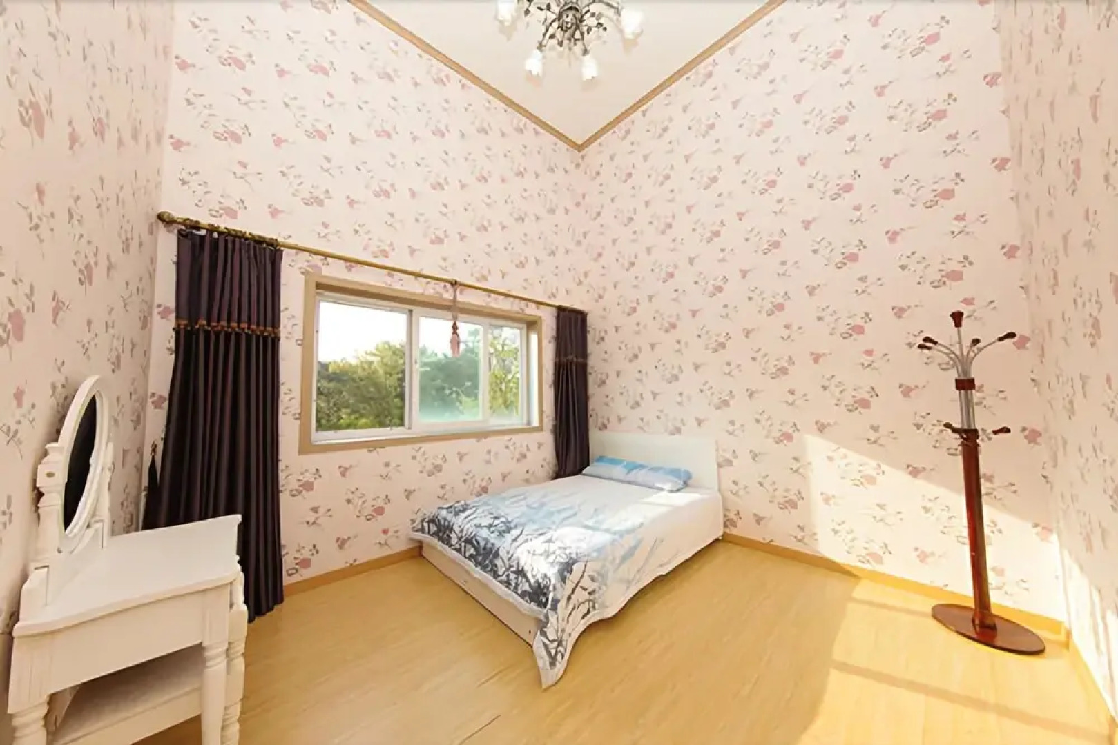 Taean Attica Pension