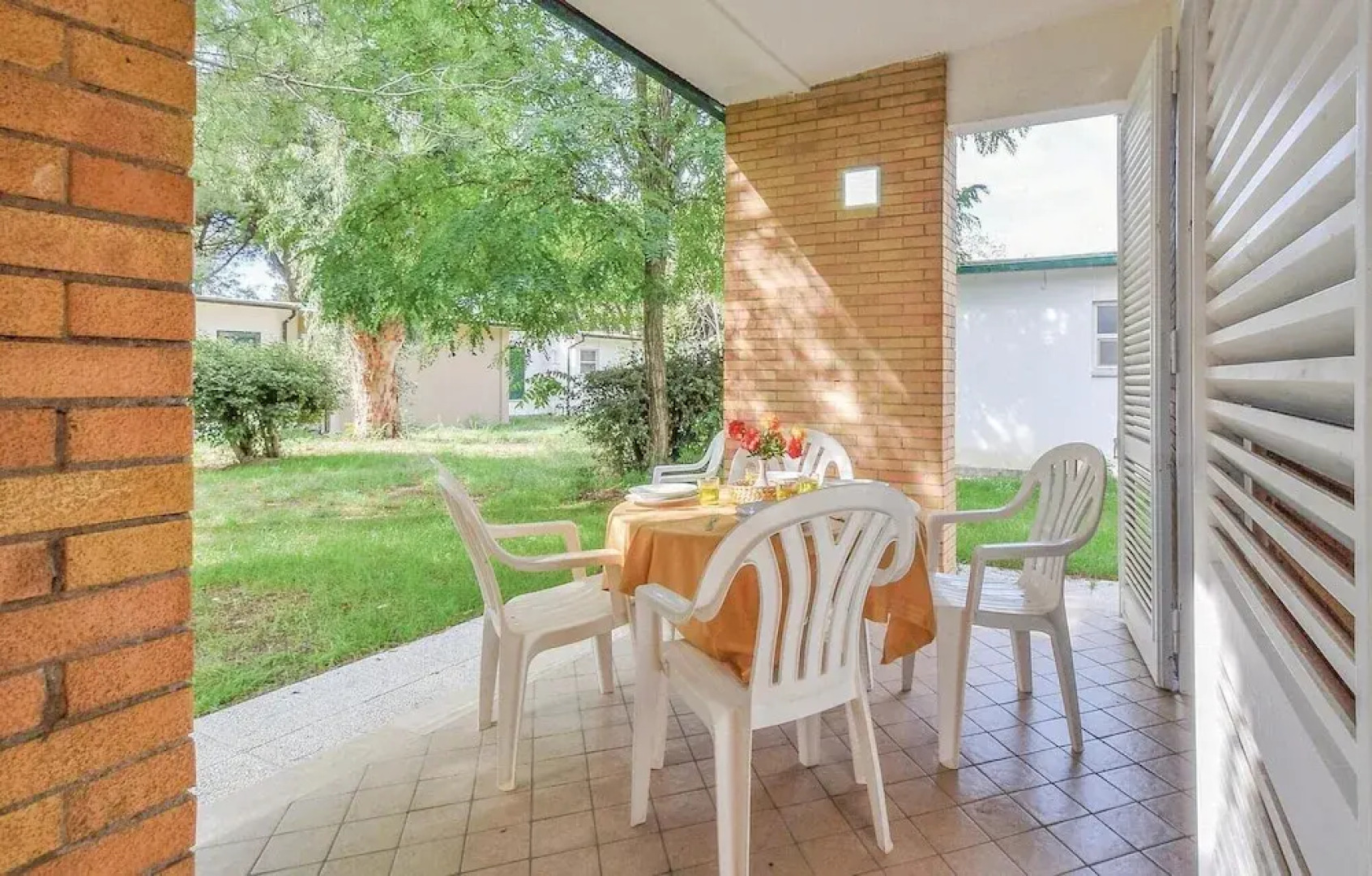 Beautiful Home in Baia Domizia S.aurunca With 2 Bedrooms and Outdoor Swimming Pool