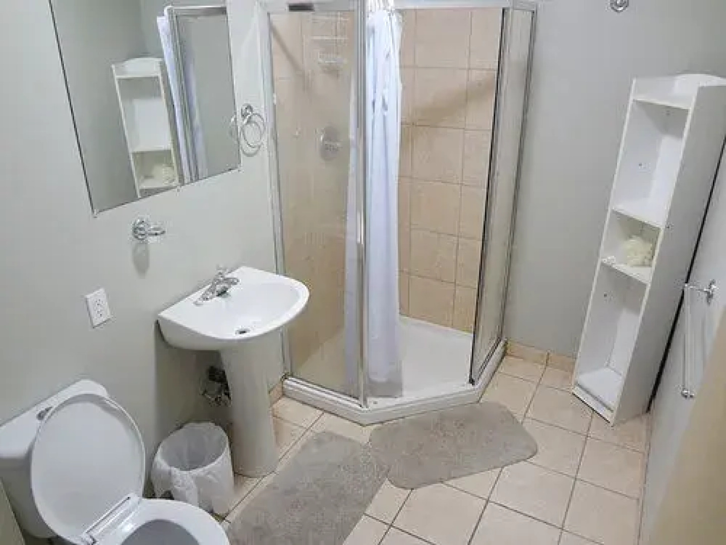 Manor Hostel B&B & Hotel