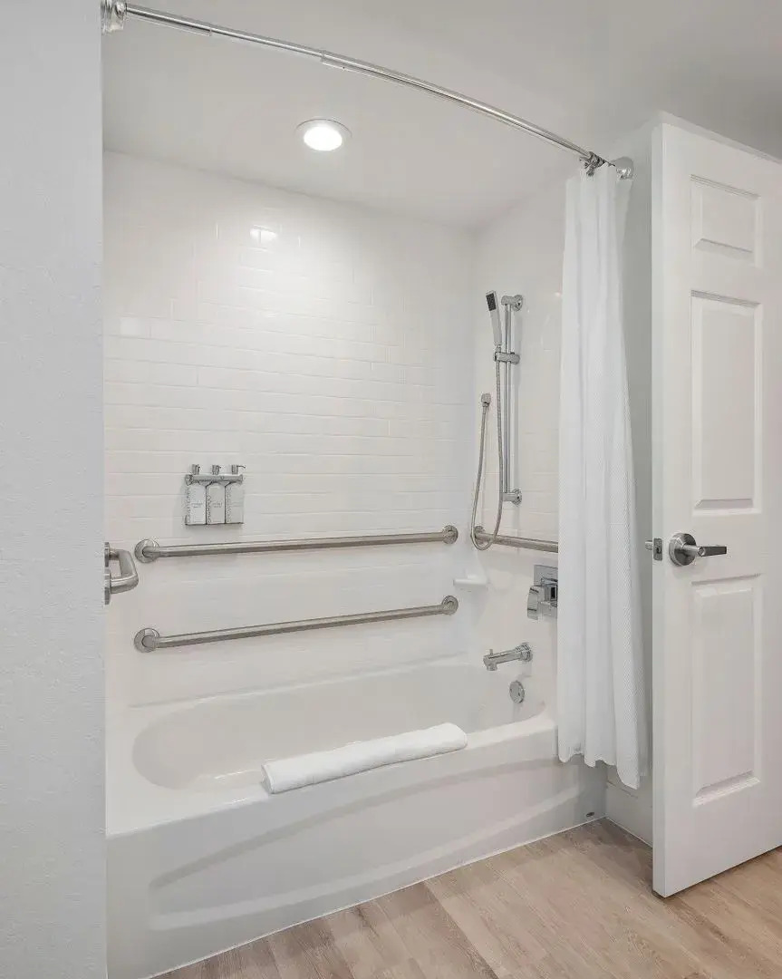 Compass Hotel Anna Maria Sound