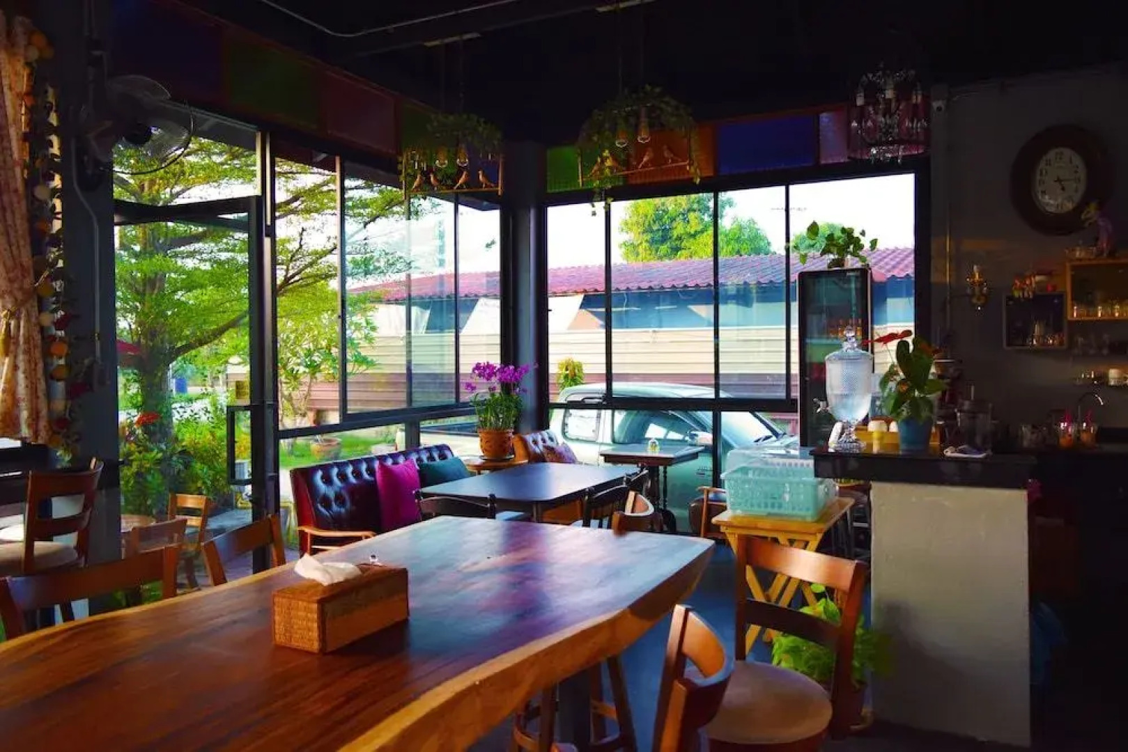 Nantharom Hotel and Restaurant