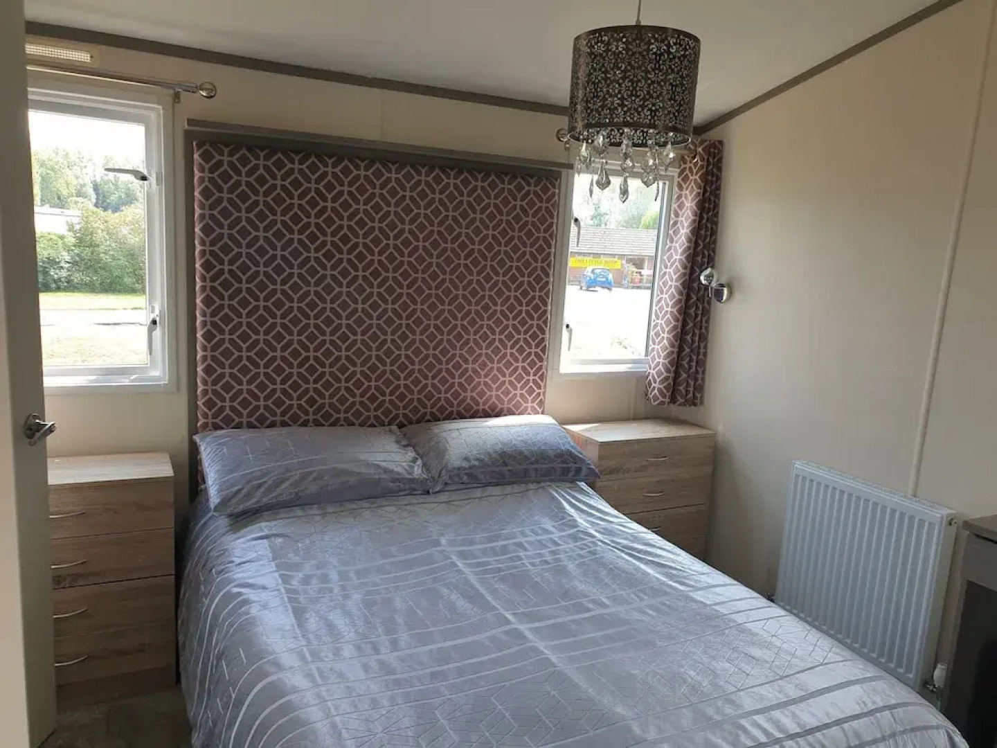 Outstanding 3 bedroom2018model caravan Northampton