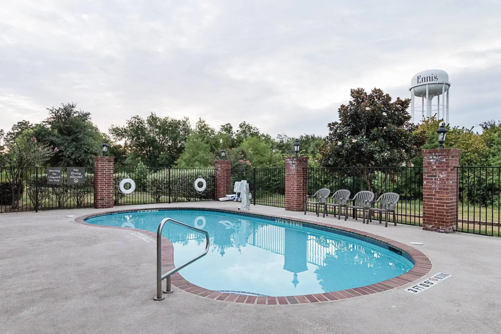 Comfort Suites Ennis