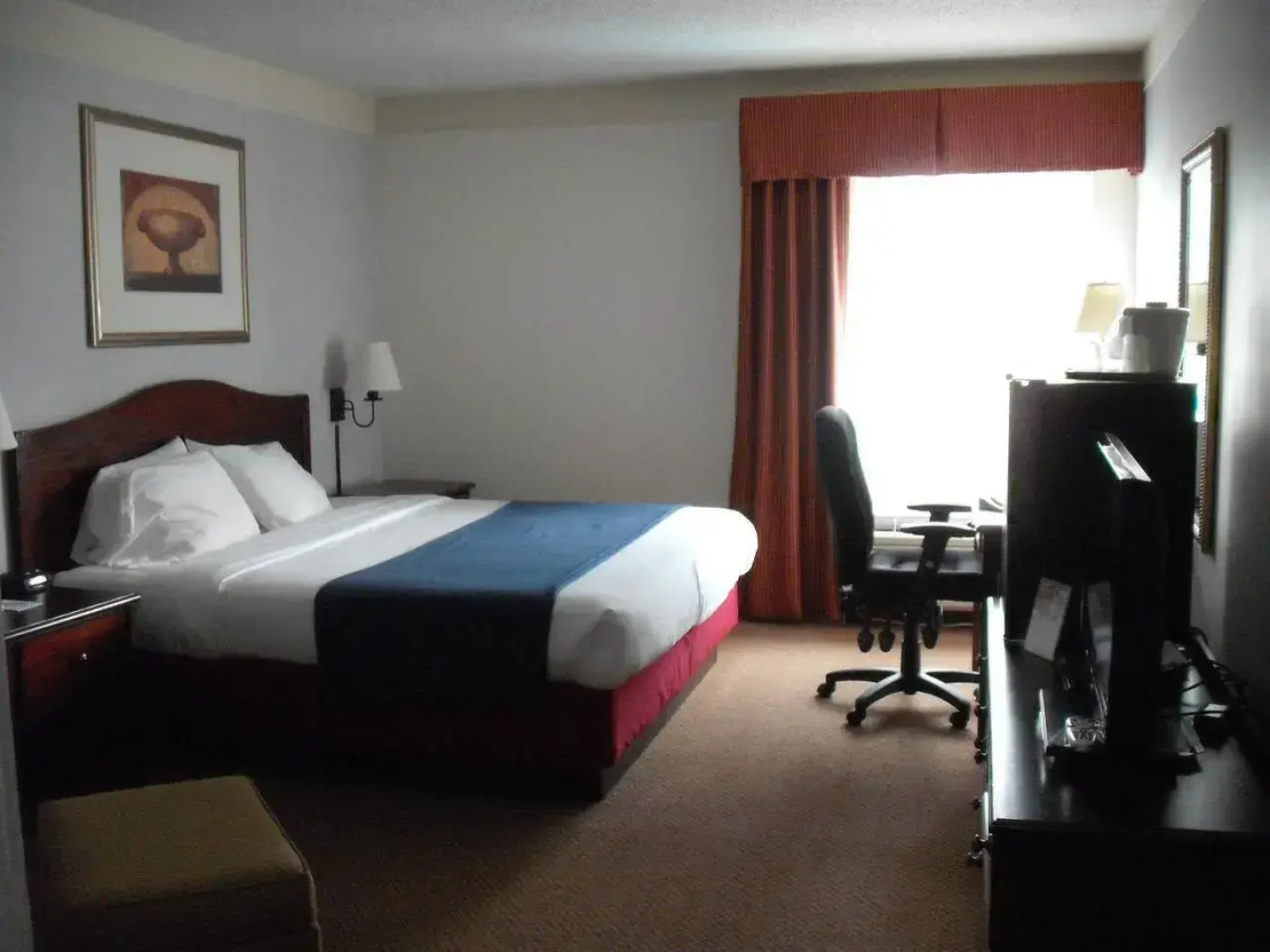 Holiday Inn Express Erwin I-181/i-26