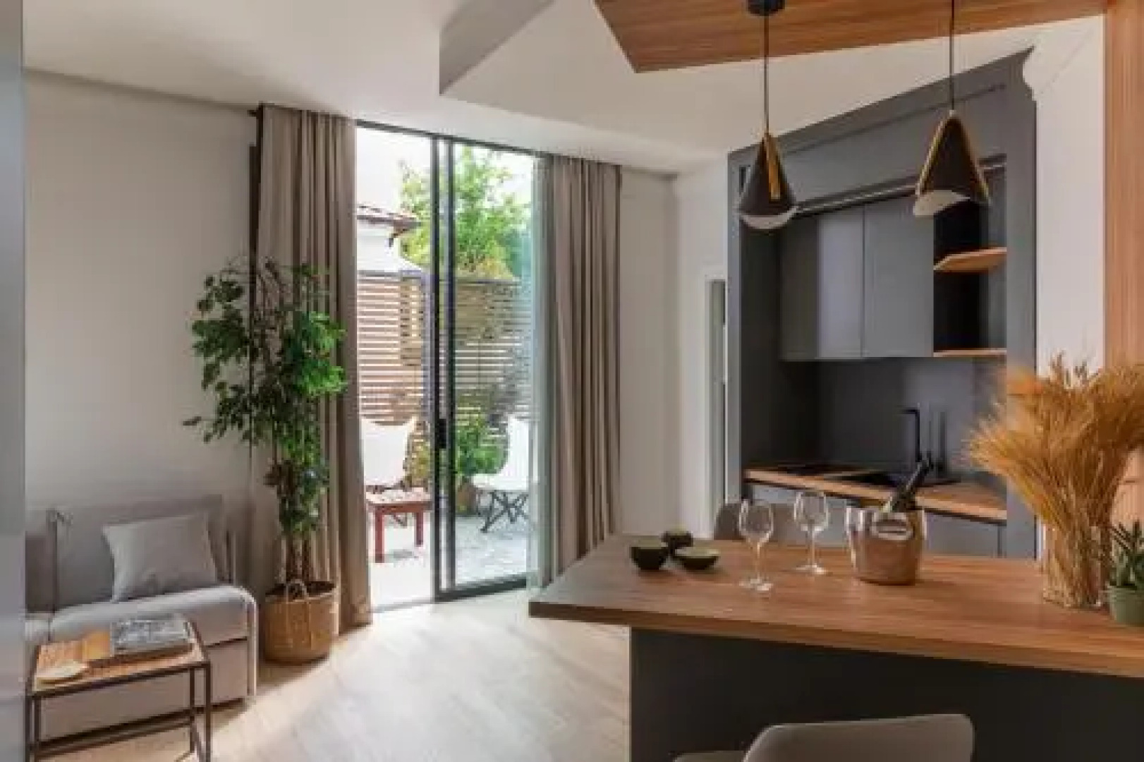 Livia Valeria Palace