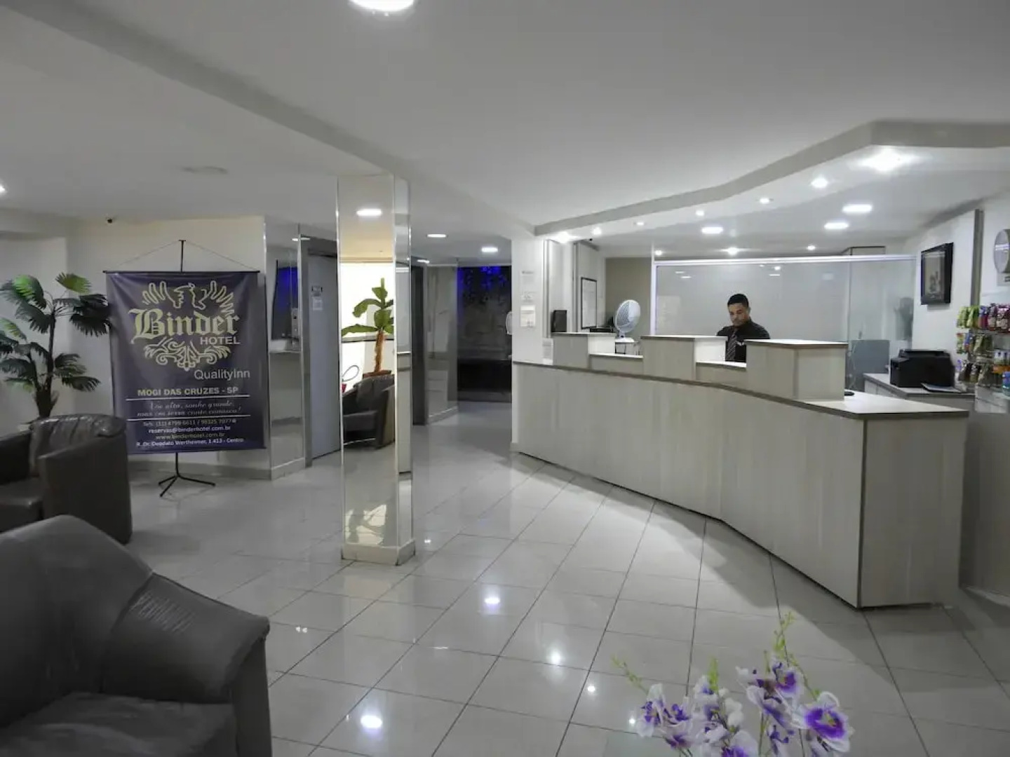 Binder Hotel Quality Inn