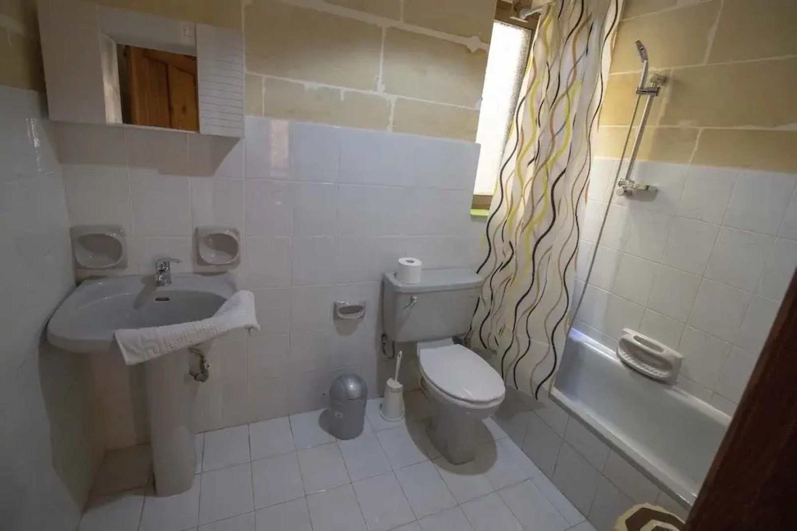 Dolman Complex Apartments