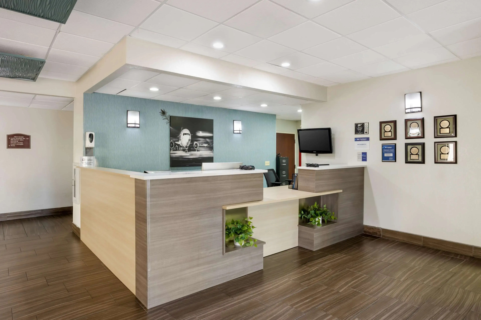 Best Western Plus Springfield Airport Inn