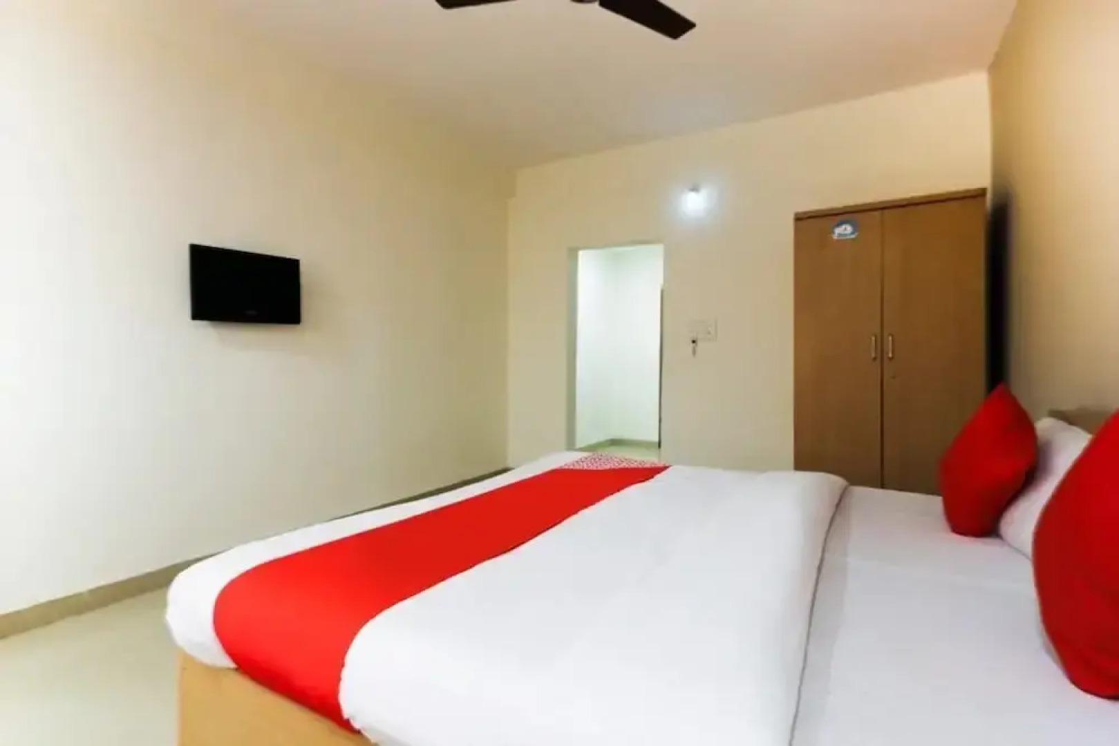 Hotel Virasat Mandav