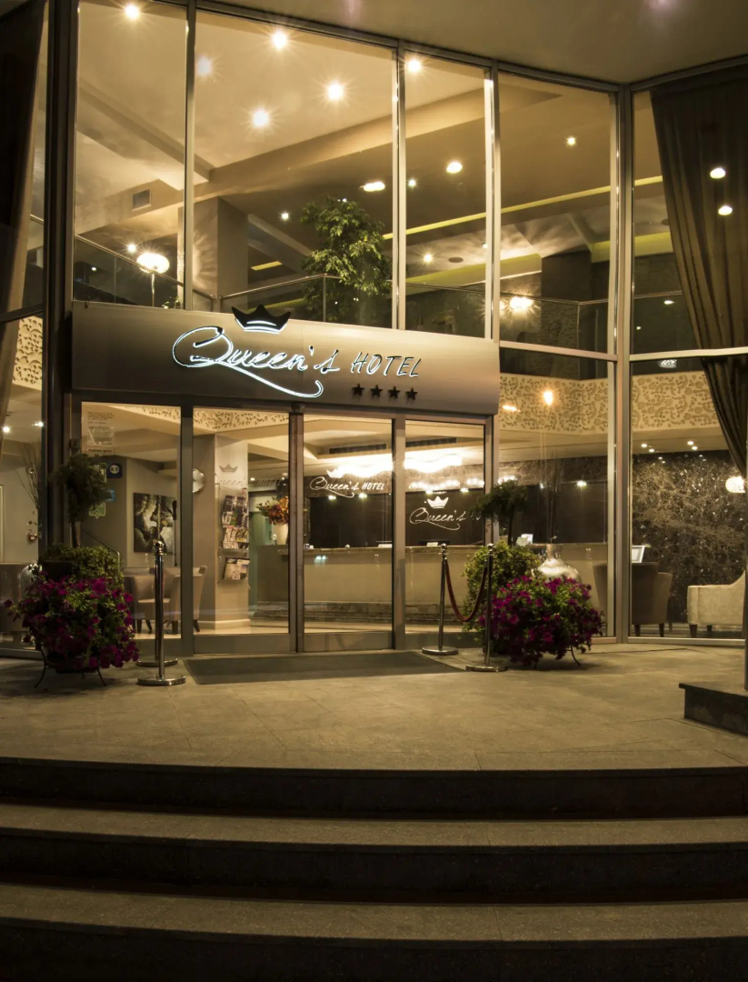 Queen's Hotel