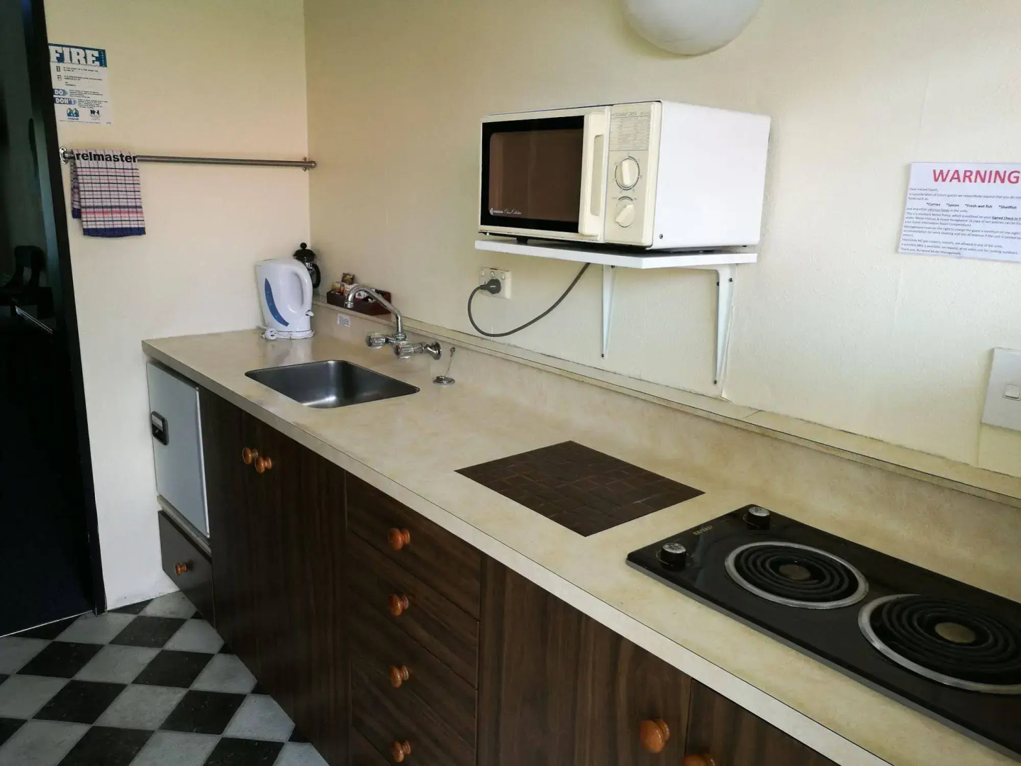 Burwood Manor Motel