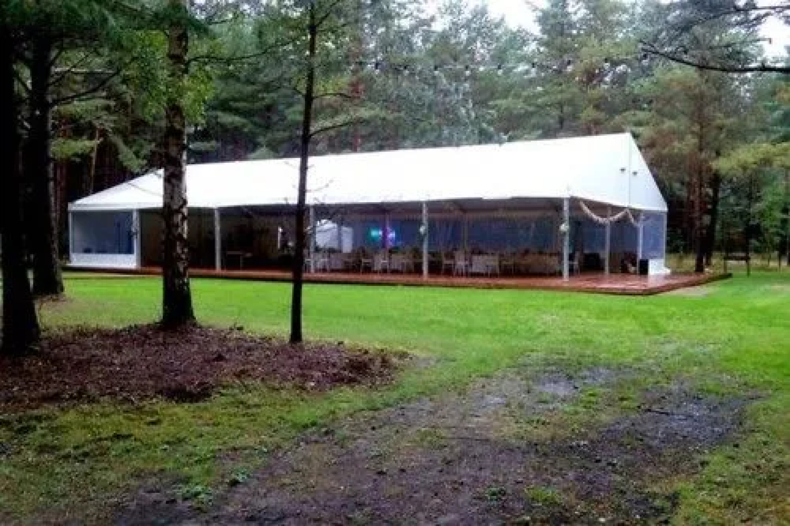 Auska Hotel