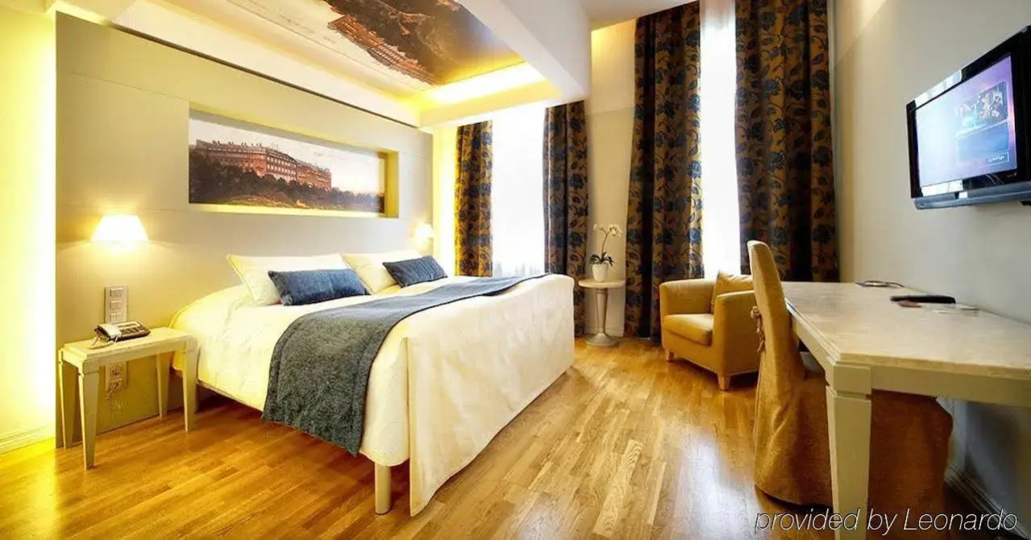 Отель «Опера»