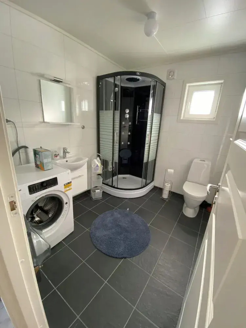 The house on the lake