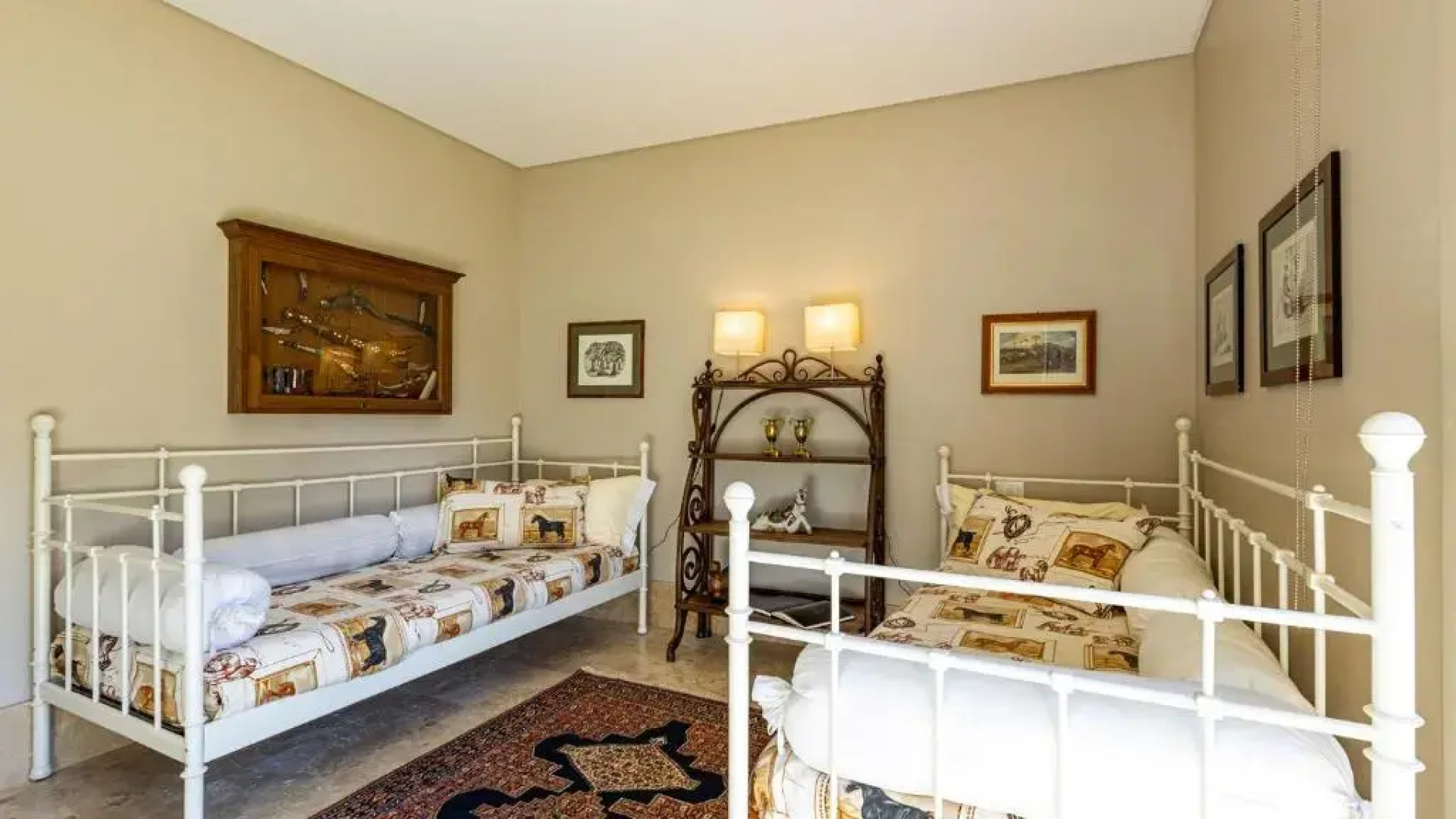 VILLA AIRONE 12, Emma Villas