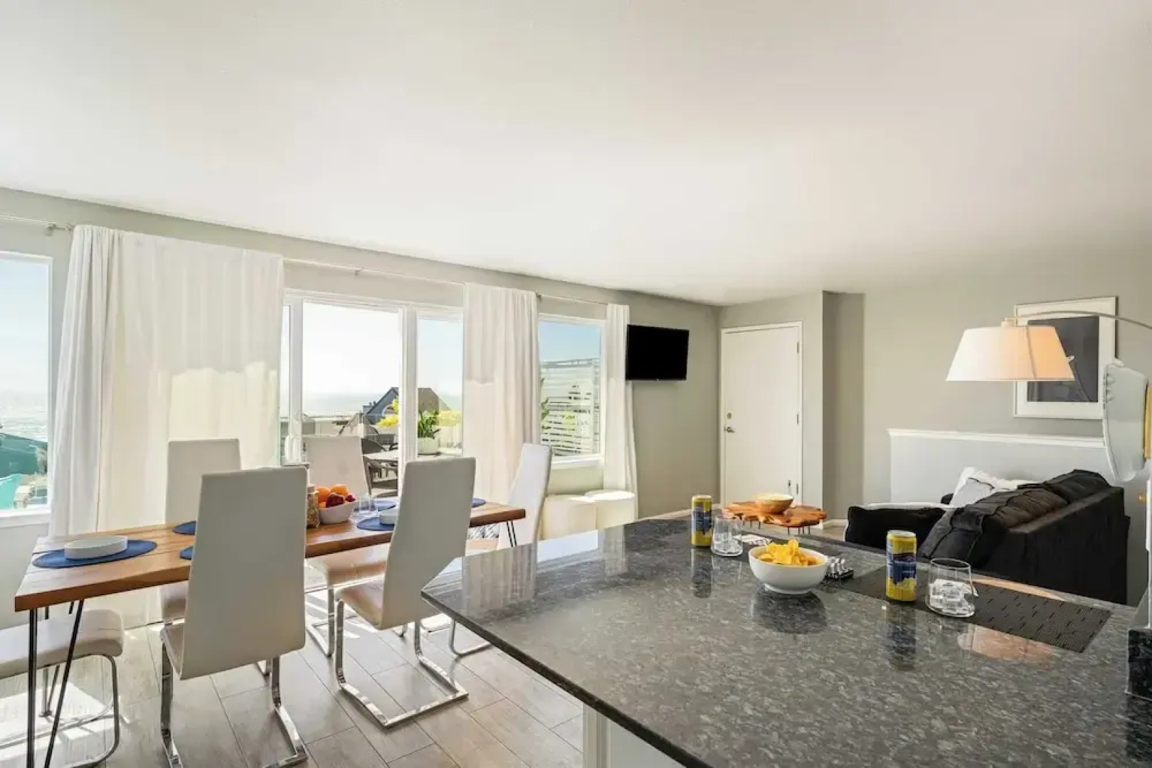 4 Cayucos Bungalows Steps to Beach, Sleeps 16, Pet Friendly