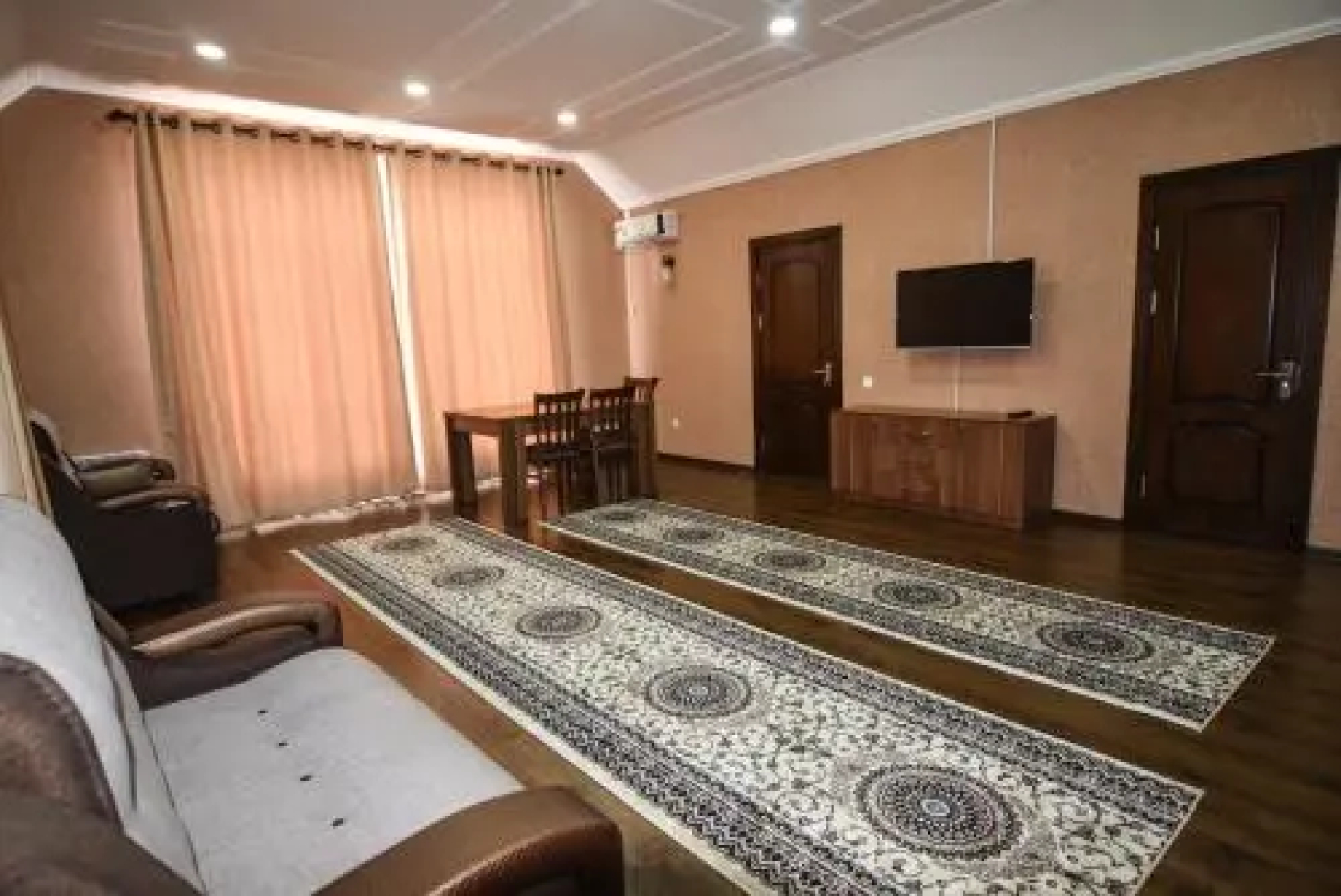 "B&B Lake House" HOTEL