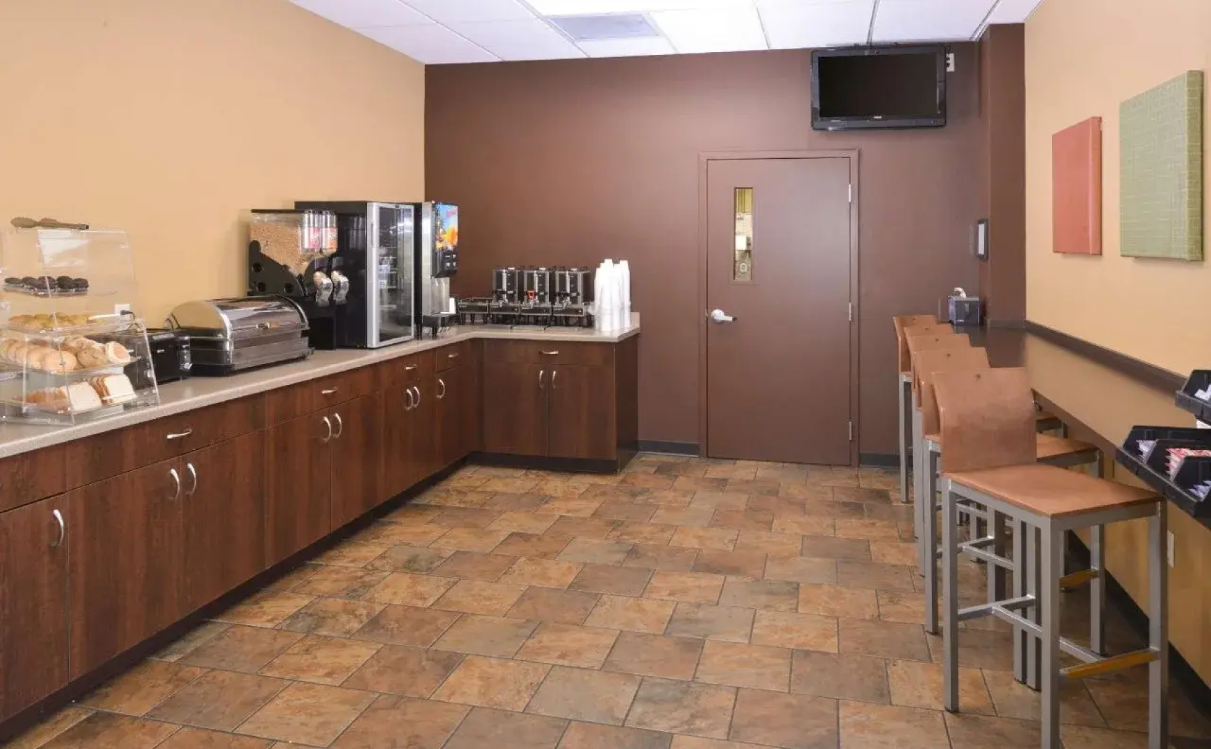 Americas Best Value Inn - Campus View