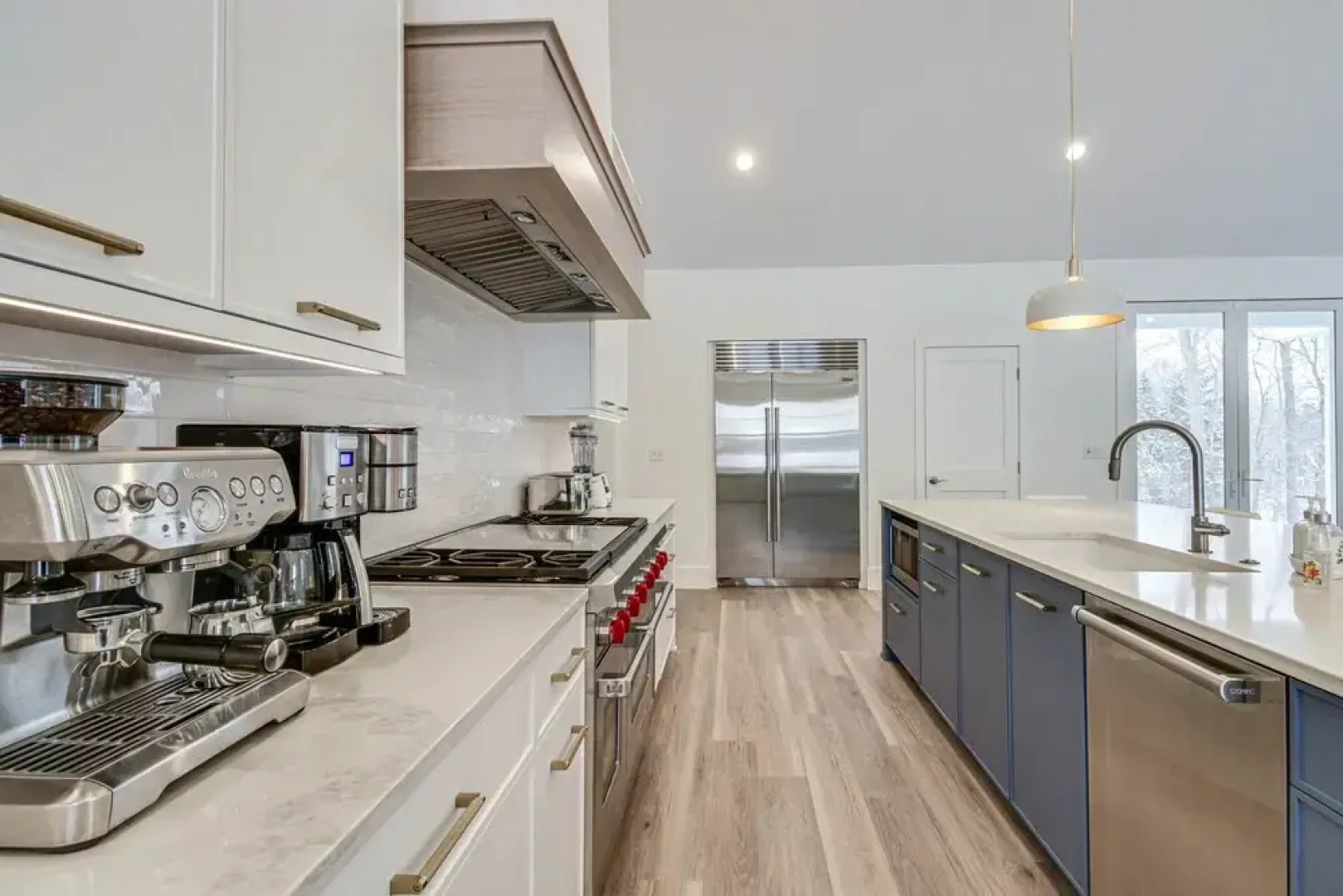 Luxury Serpent Lake Home w/ Gourmet Kitchen!