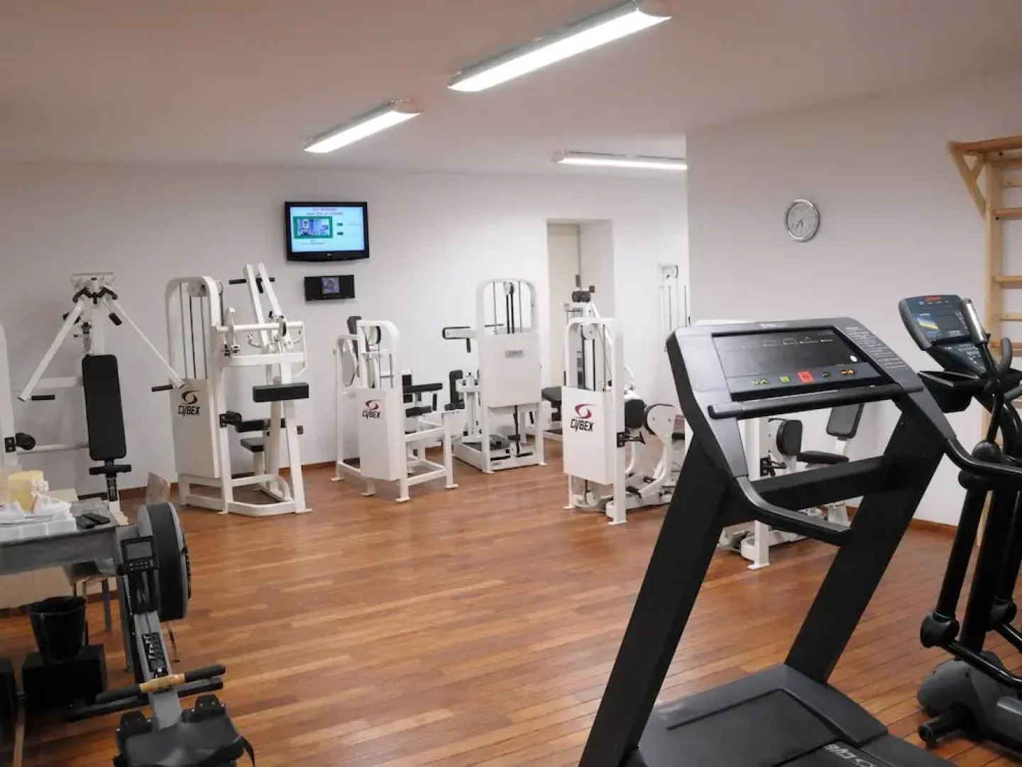 Tastefully Furnished Villa With Fenced Private Pool, 9 km From Vaison-la-romaine