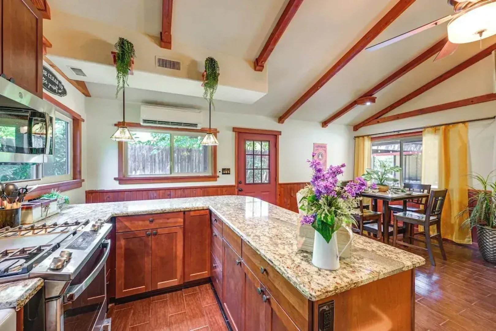 Idyllic Home in Kernville w/ Private Beach Access