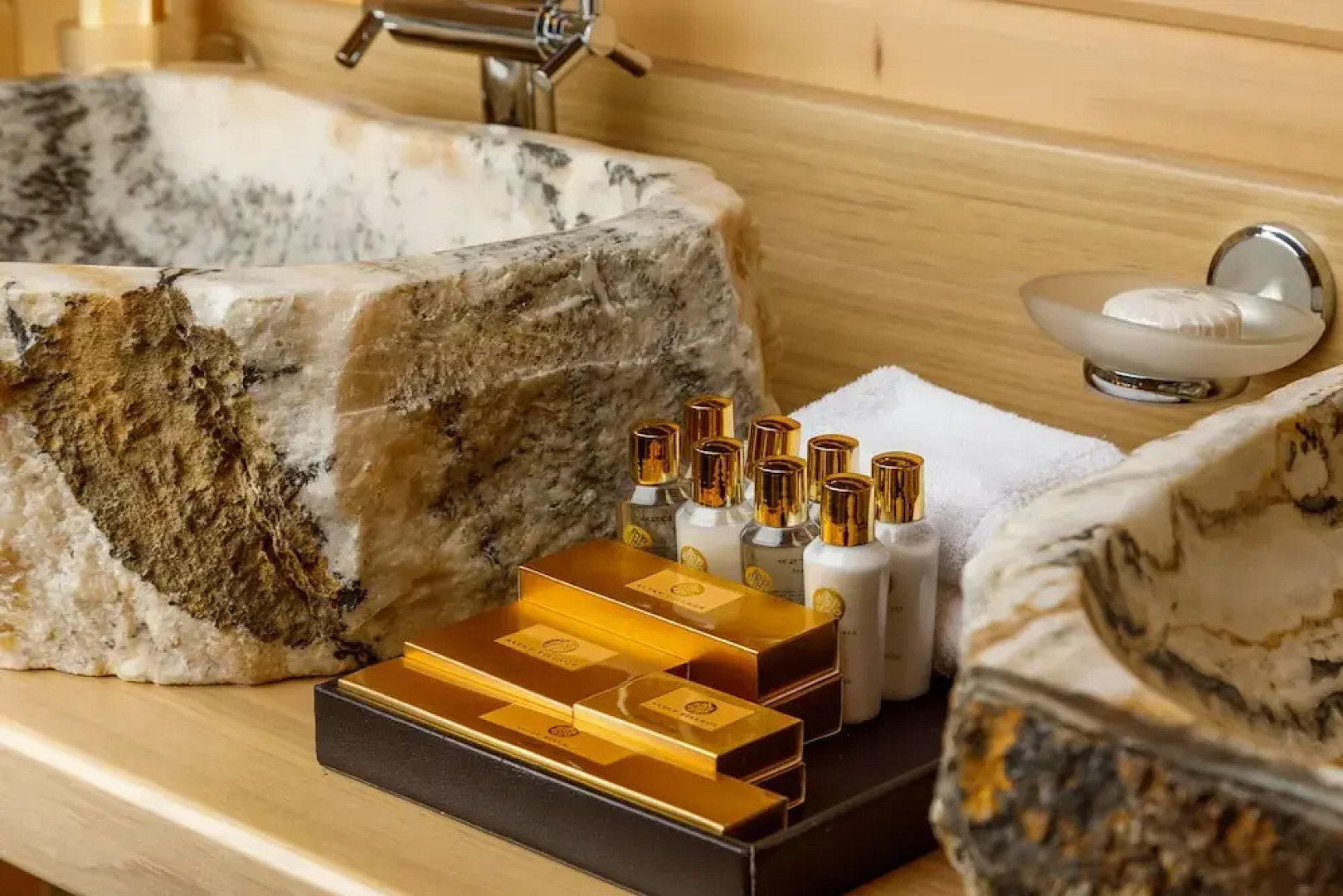 Алтай Вилладж Телецкое