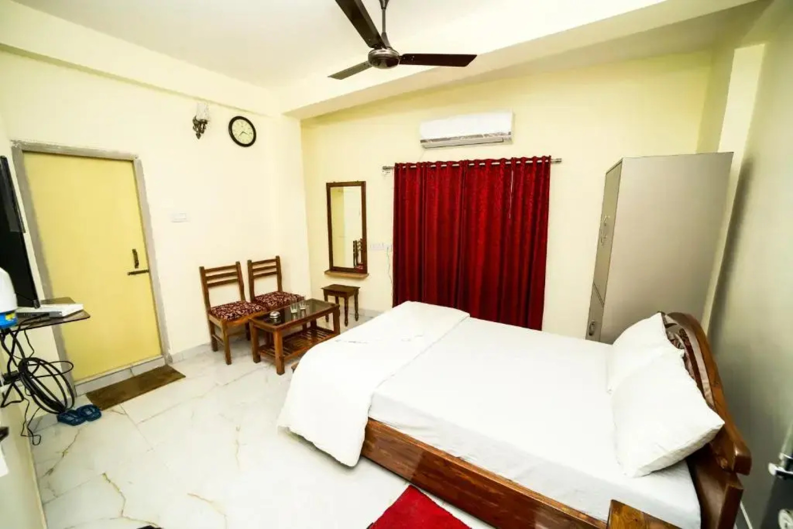 Rishika Ac Banquet And Guest House