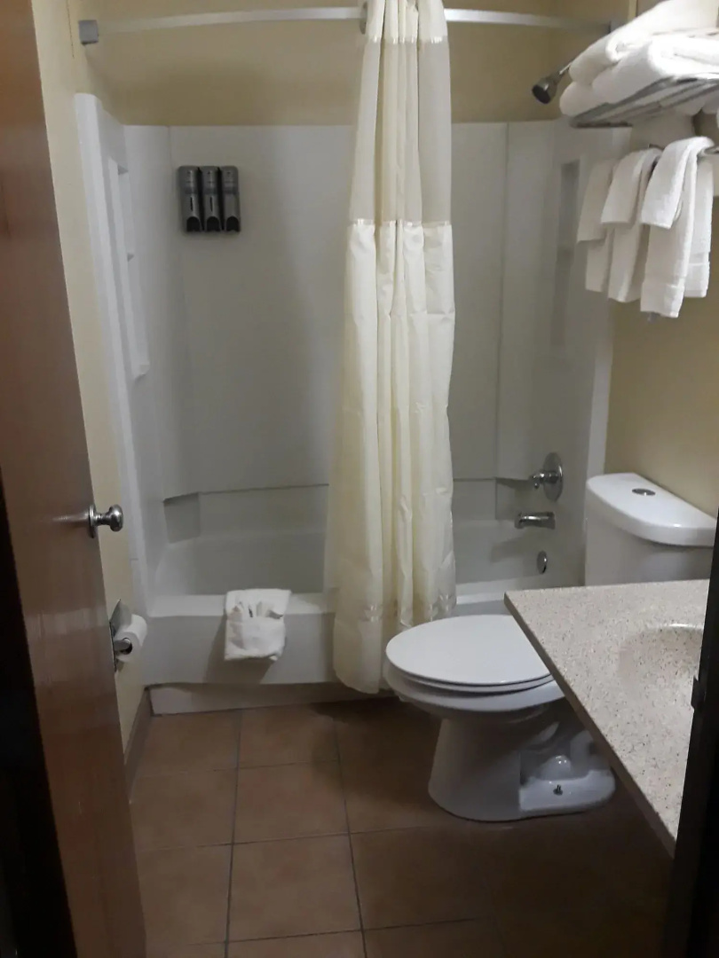 Faribault Hometown Inn & Suites