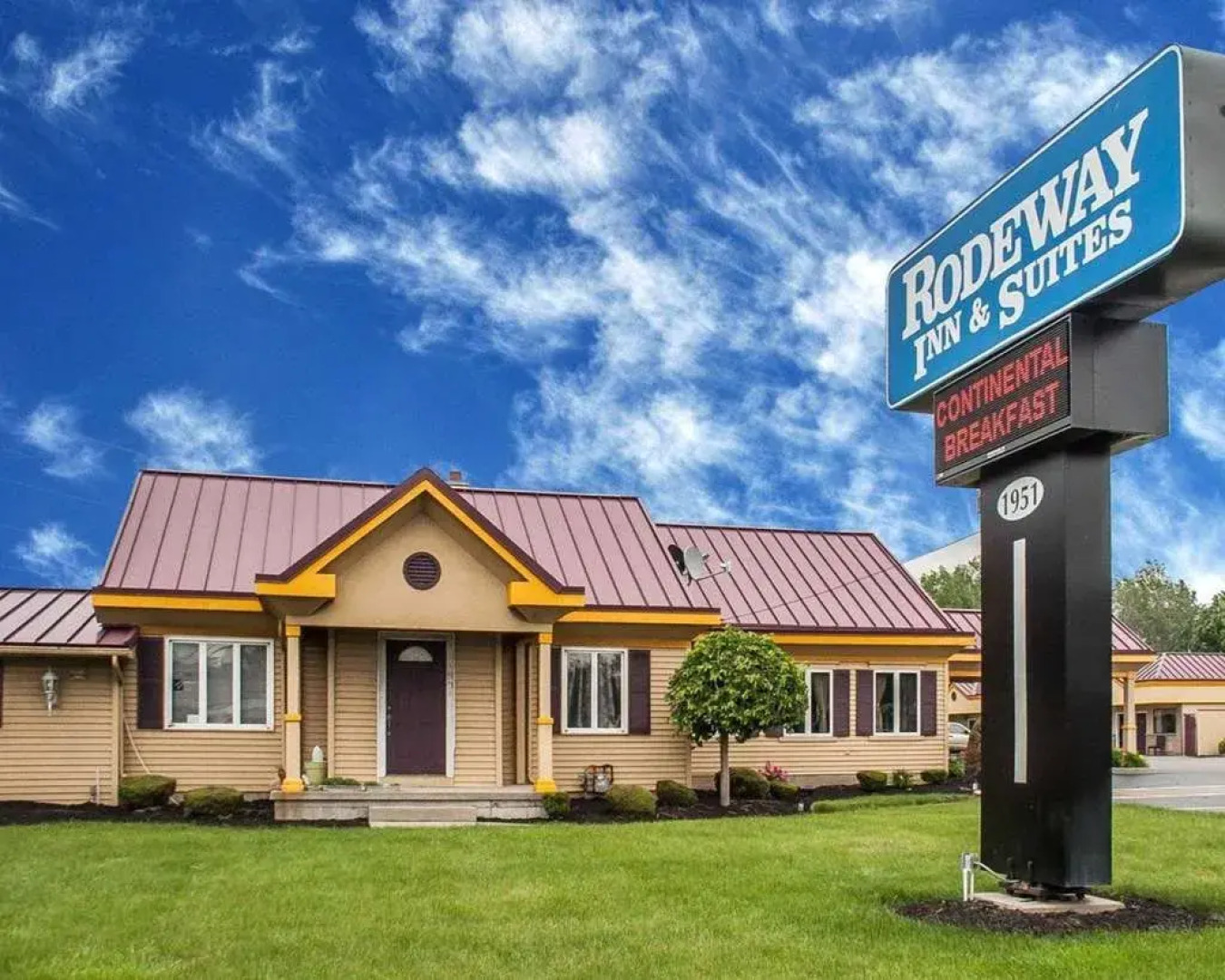 Amherst Inn & Suites