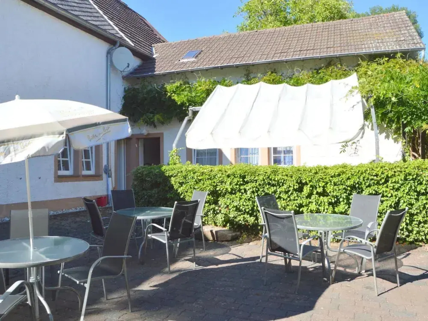 Flat in Meisberg With In-house Catering