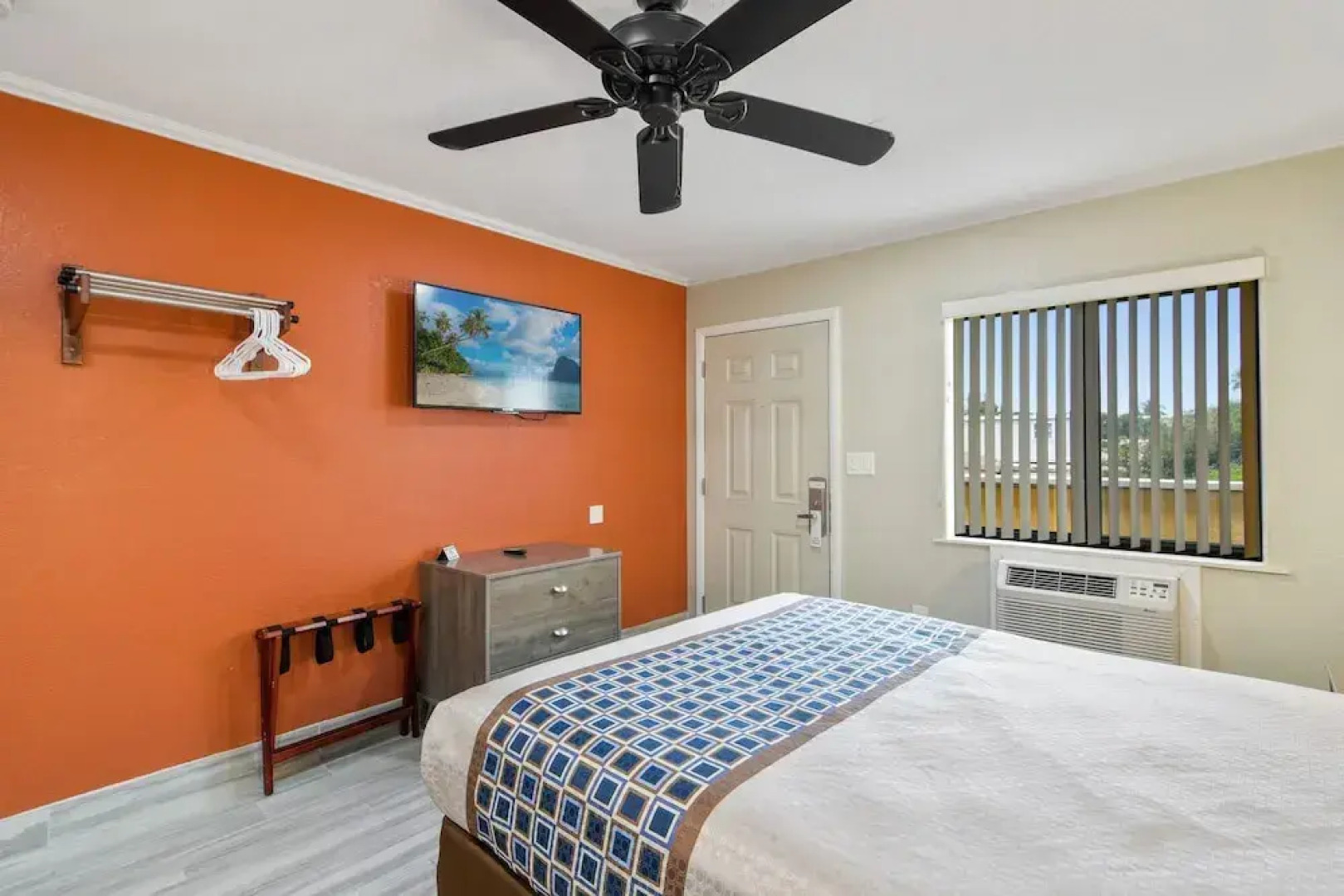 Anthony's on the Beach