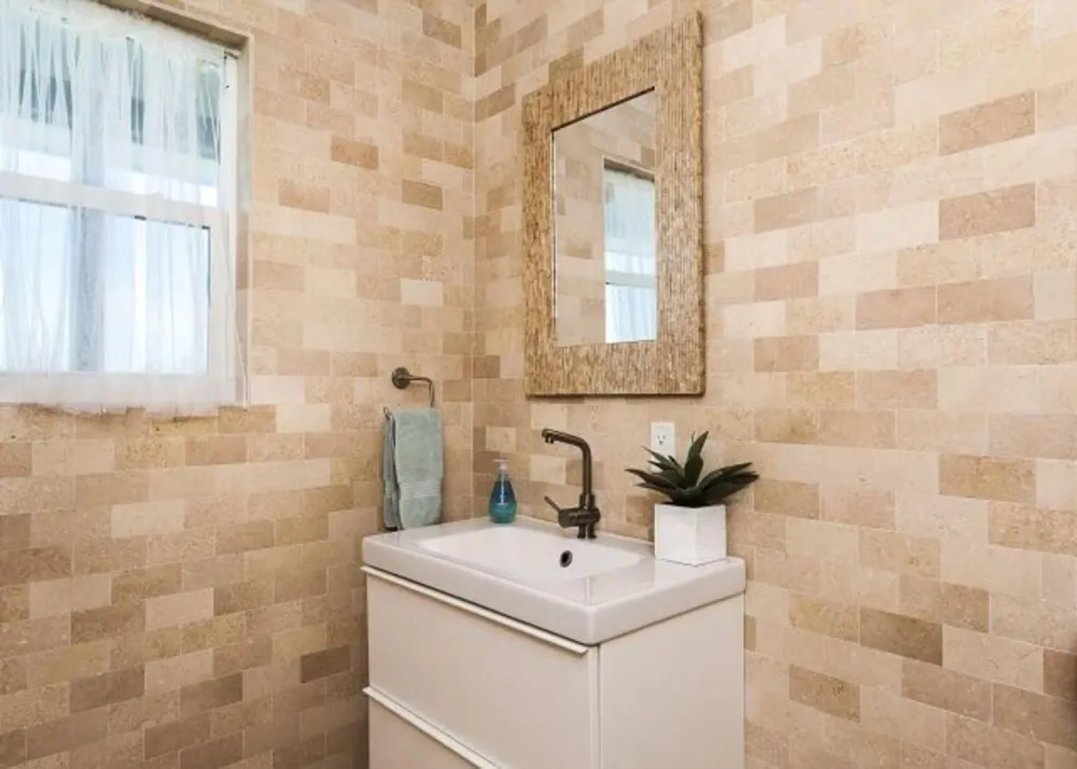 Windchat by Eleuthera Vacation Rentals