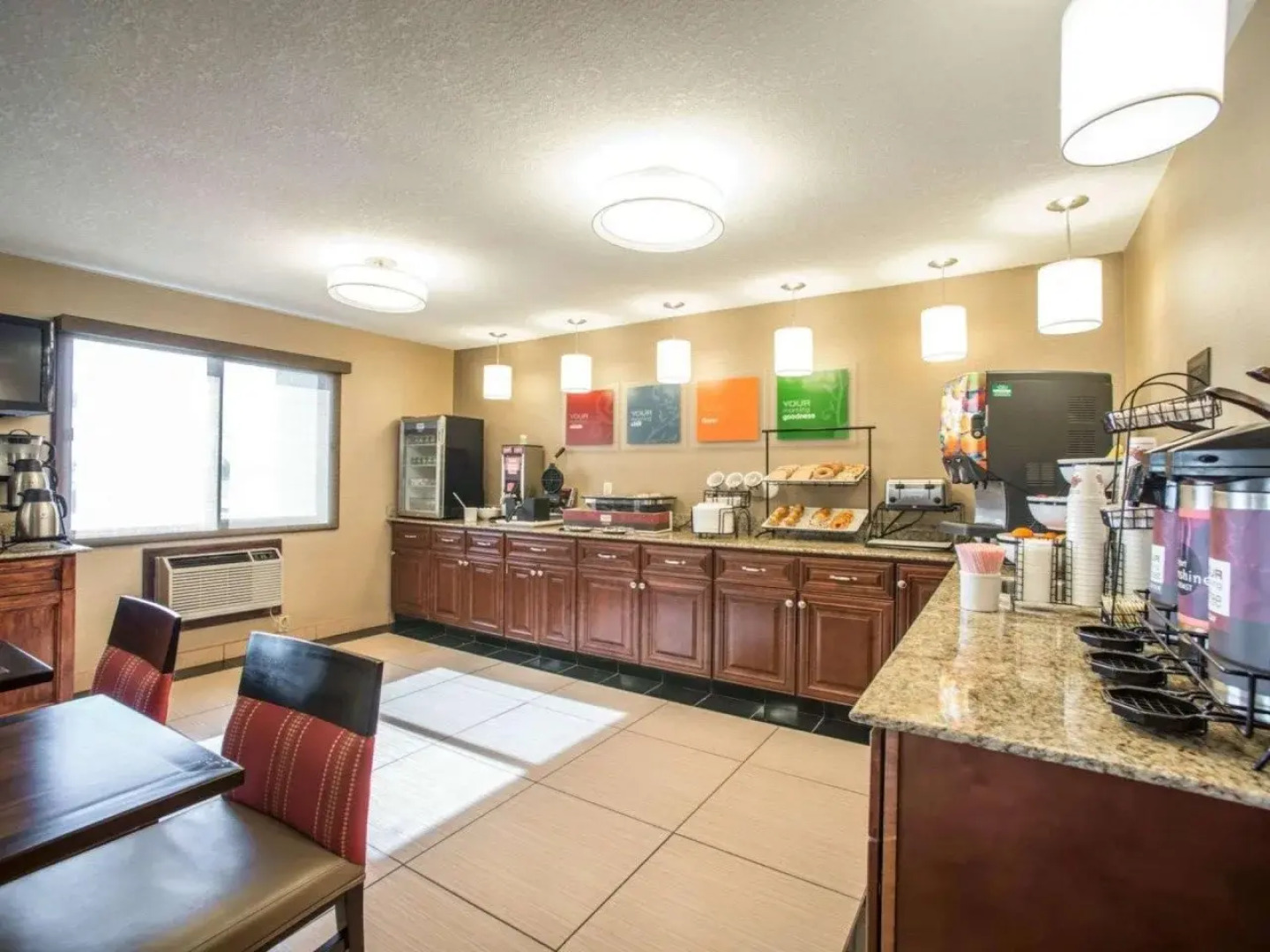Quality Inn & Suites Boonville - Columbia