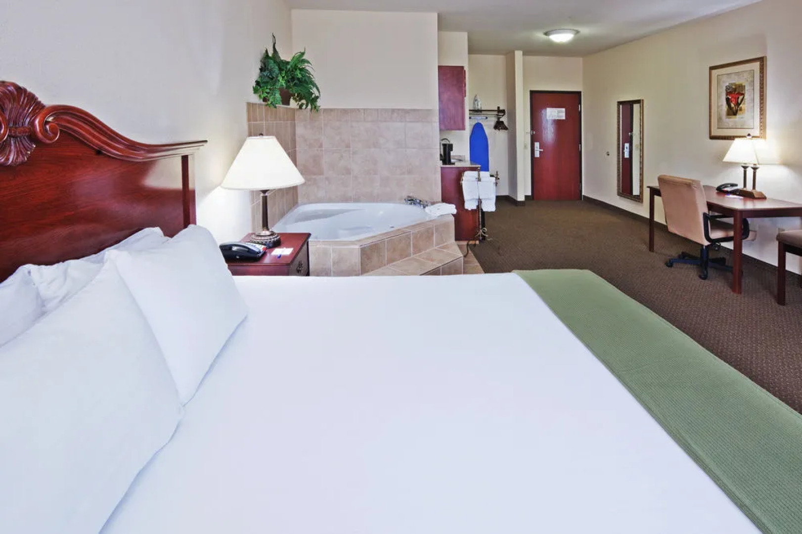 Holiday Inn Express Hotel & Suites Woodward Hwy 270
